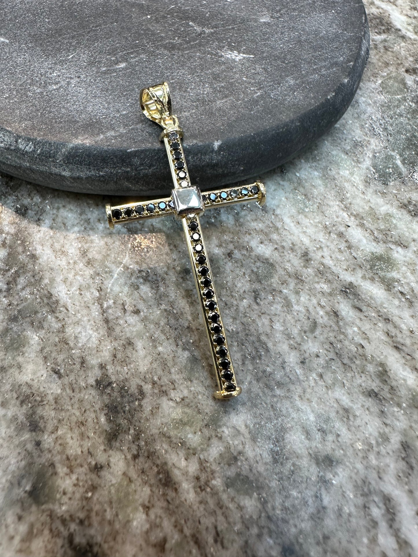 14K Gouden Elegante Kruishanger met Onyx