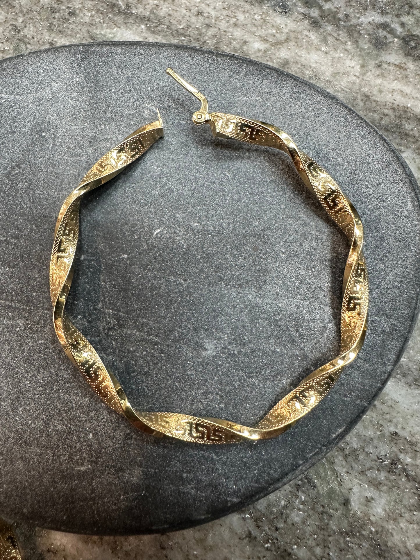 14K Gouden Wokkels Oorbellen – 55 mm