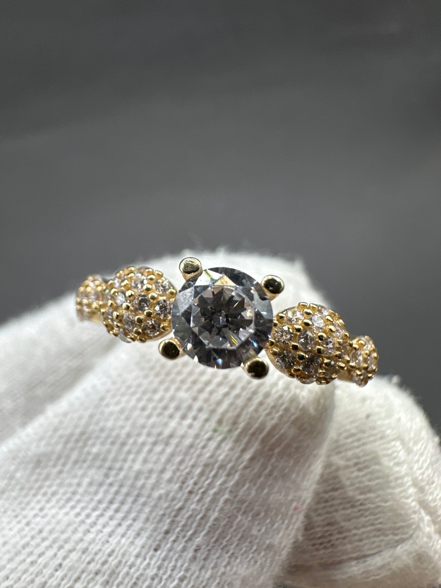 14K Gouden Ring met Zirkonia – Maat 18
