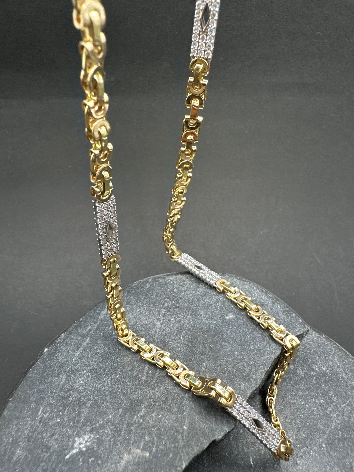 14K Gouden Massieve Platte Koningsketting met Iced Ruitjes – 70 cm