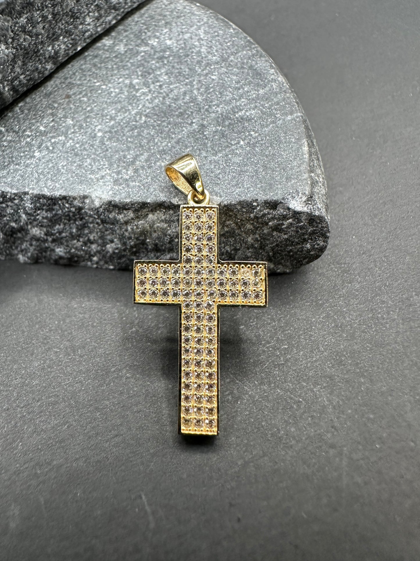 14K Gouden Kruis met Zirkonia