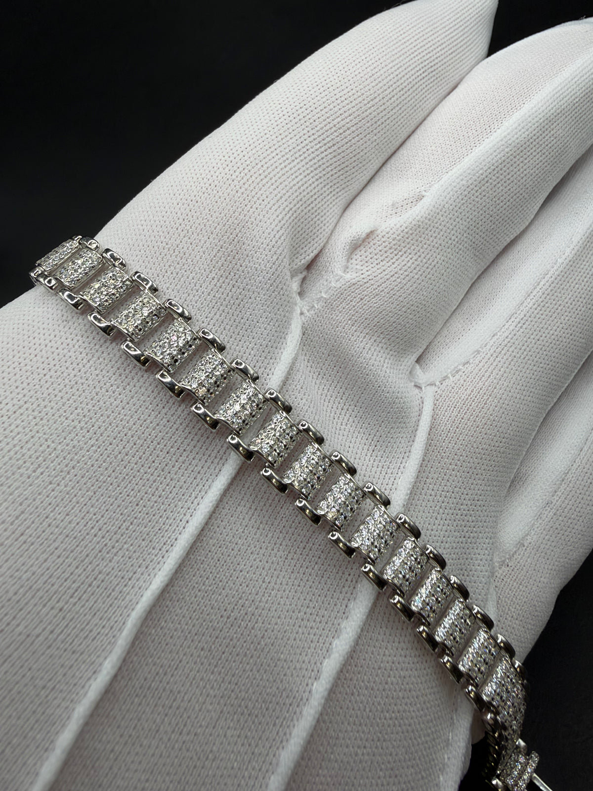 925 Zilveren Iced Cuban Armband – 19 cm – 8,5 mm – Massief