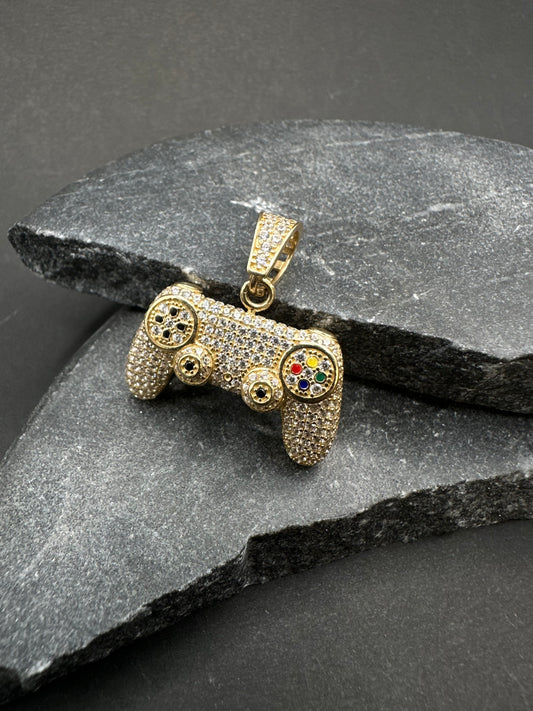 14K Gouden Gamecontroller Hanger met Zirkonia