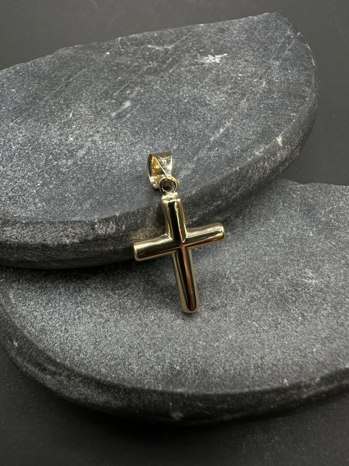 14K Gouden Simpel Kruis – 14 x 28 mm