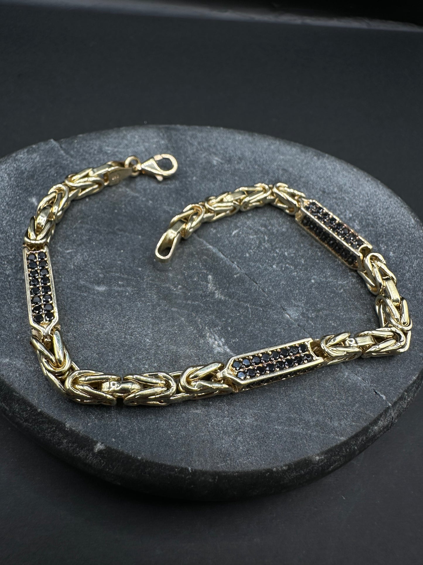 Schitterende 14K Gouden Koningsarmband met Natuurlijke Onyx Stenen – 22 cm