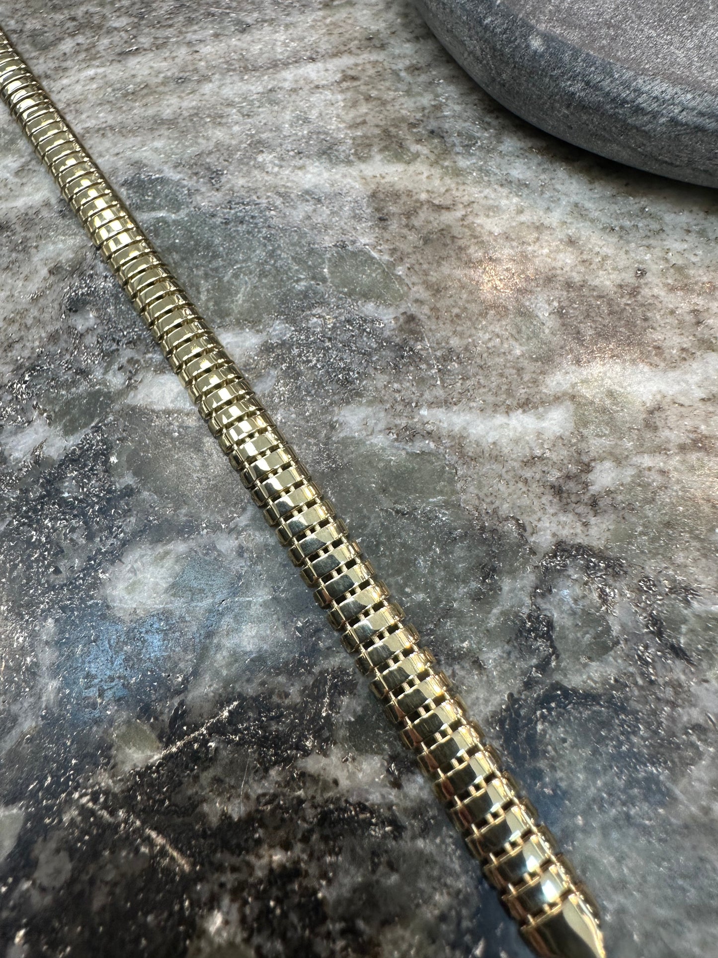Prachtige 14K Gouden Flexibele Armband – 18 cm | 6,8 mm | Luxe & Comfortabel