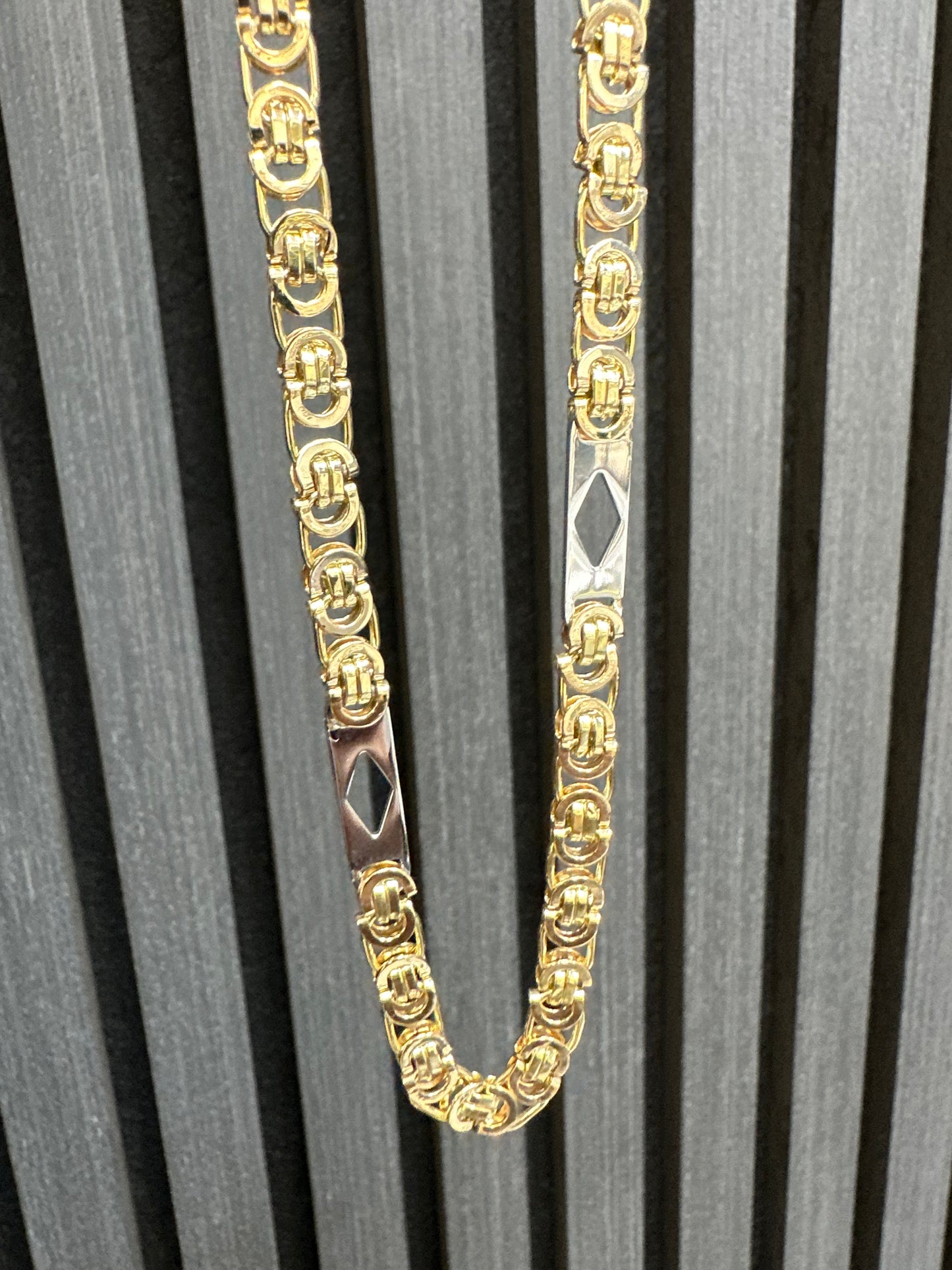 14K Gouden Massieve Platte Koningsketting met Witgouden Ruitjes – 70 cm