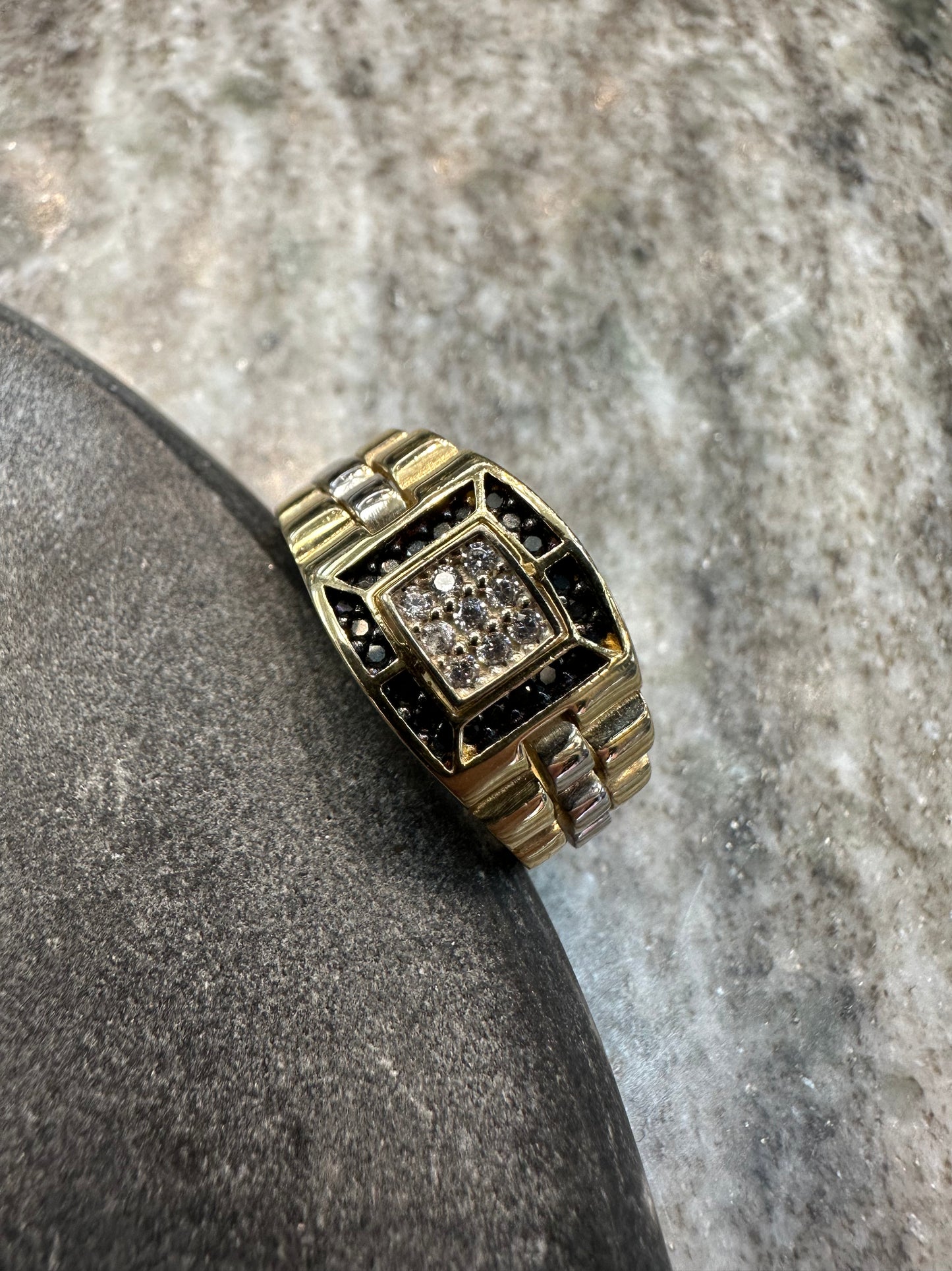 Prachtige 14K Gouden Onyx Rollie Ring – Maat 20,5 | Stoer & Luxe