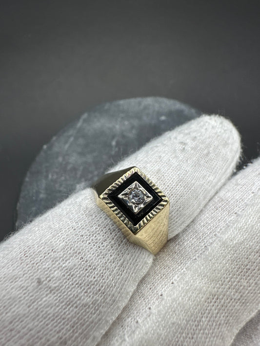 14K Gouden Ring met Onyx, Zirkonia en Witgoud – Maat 19,25