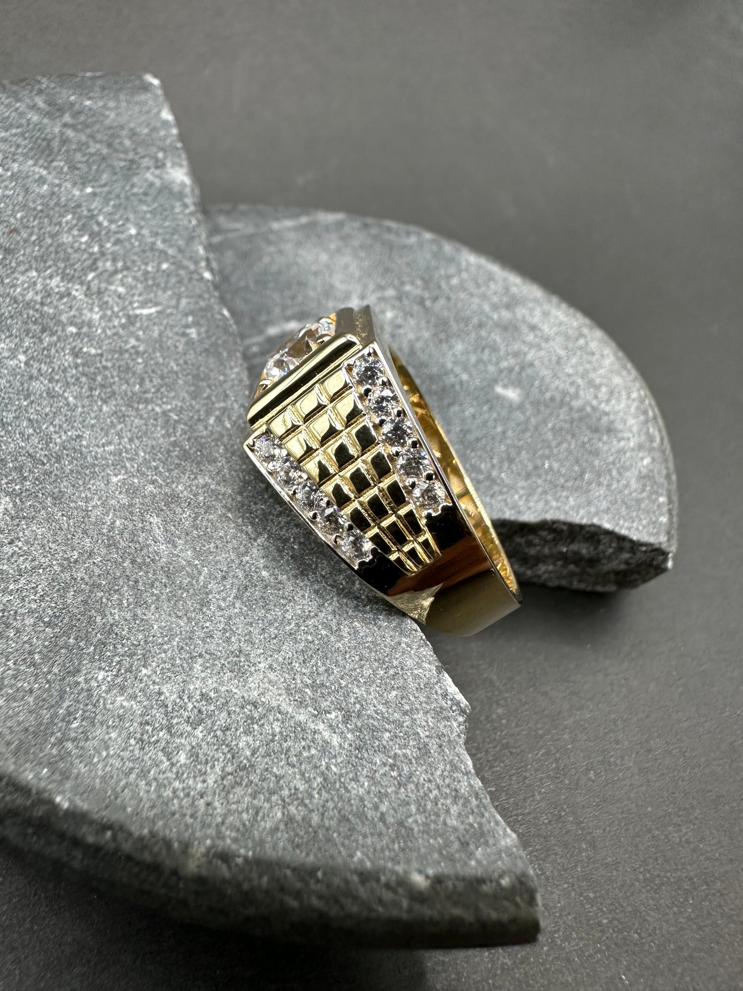 14K Gouden Ring met Zirkonia – Maat 20