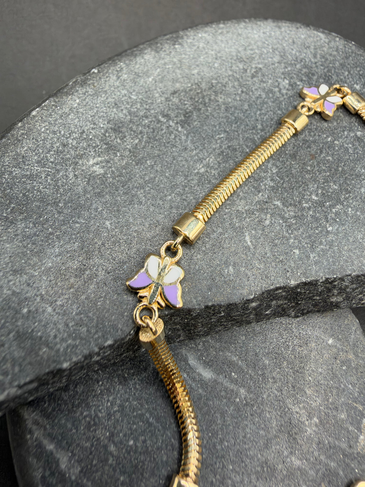 14K Gouden Kinderarmband met Vlindertjes – 14 cm – 2,4 mm