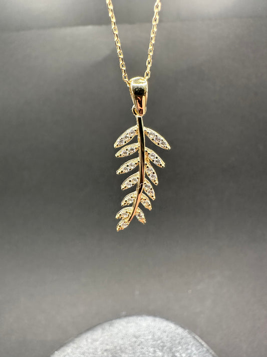 14K Gouden Ketting met Mimosa Blad Hanger – 42 cm