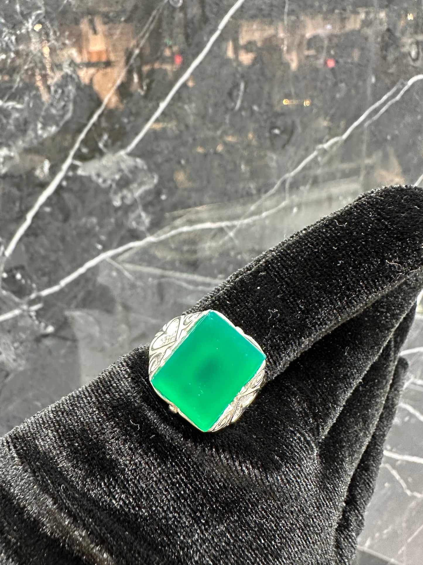 Prachtige 925 Zilveren Ring met Jade Steen – Maat 18,5