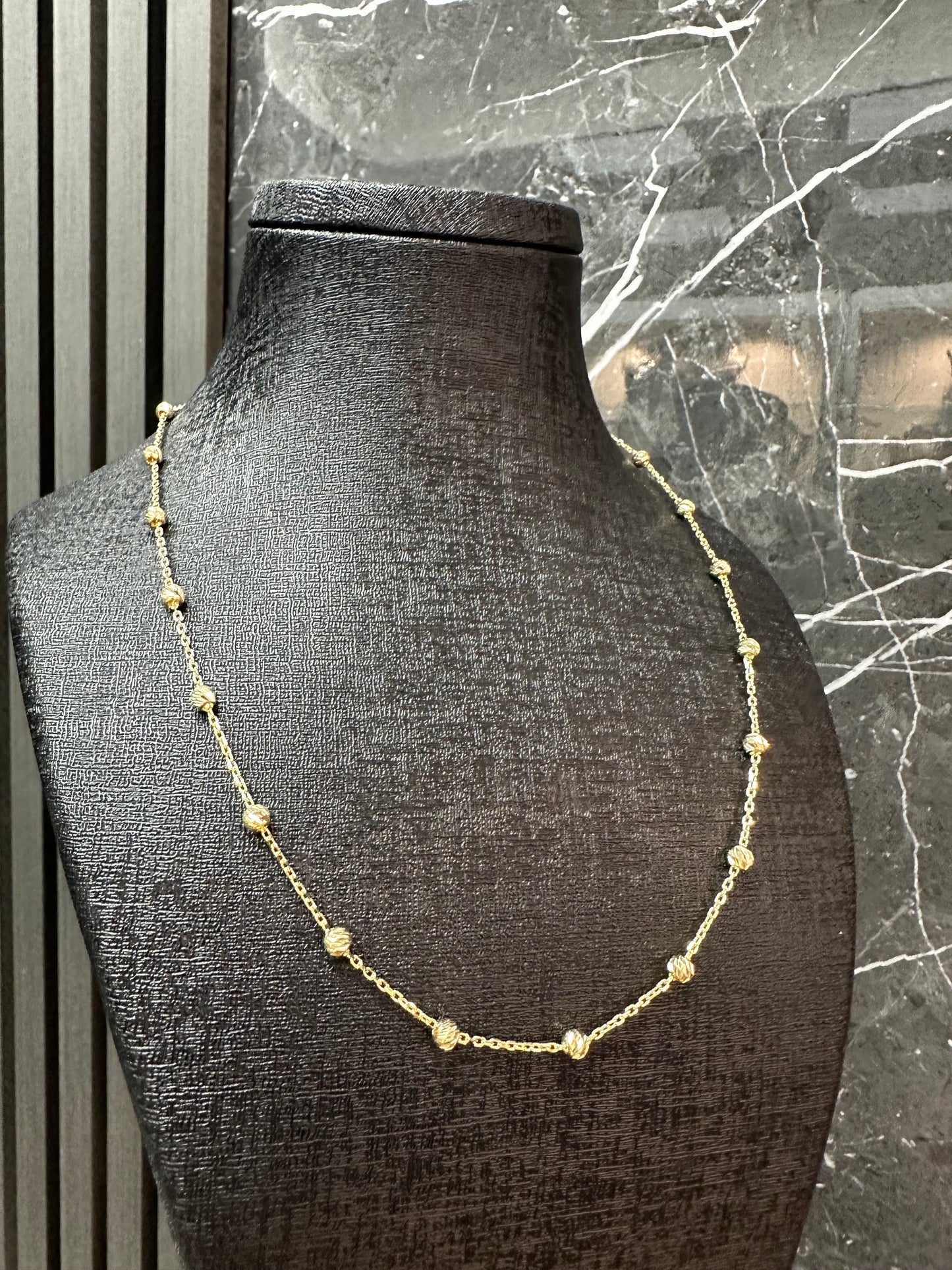 14K Gouden Balletjesketting – Elegant en Verfijnd