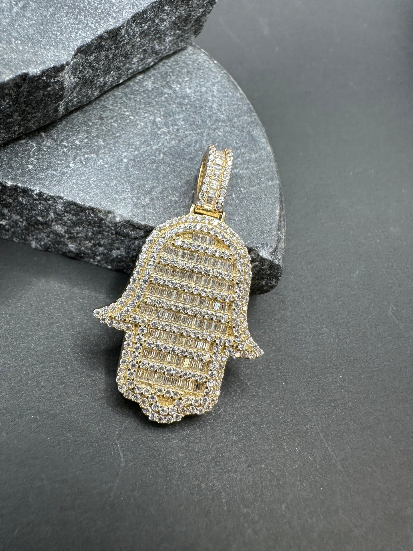 14K Gouden Hamsa Hanger met Zirkonia – 40 × 25,5 mm
