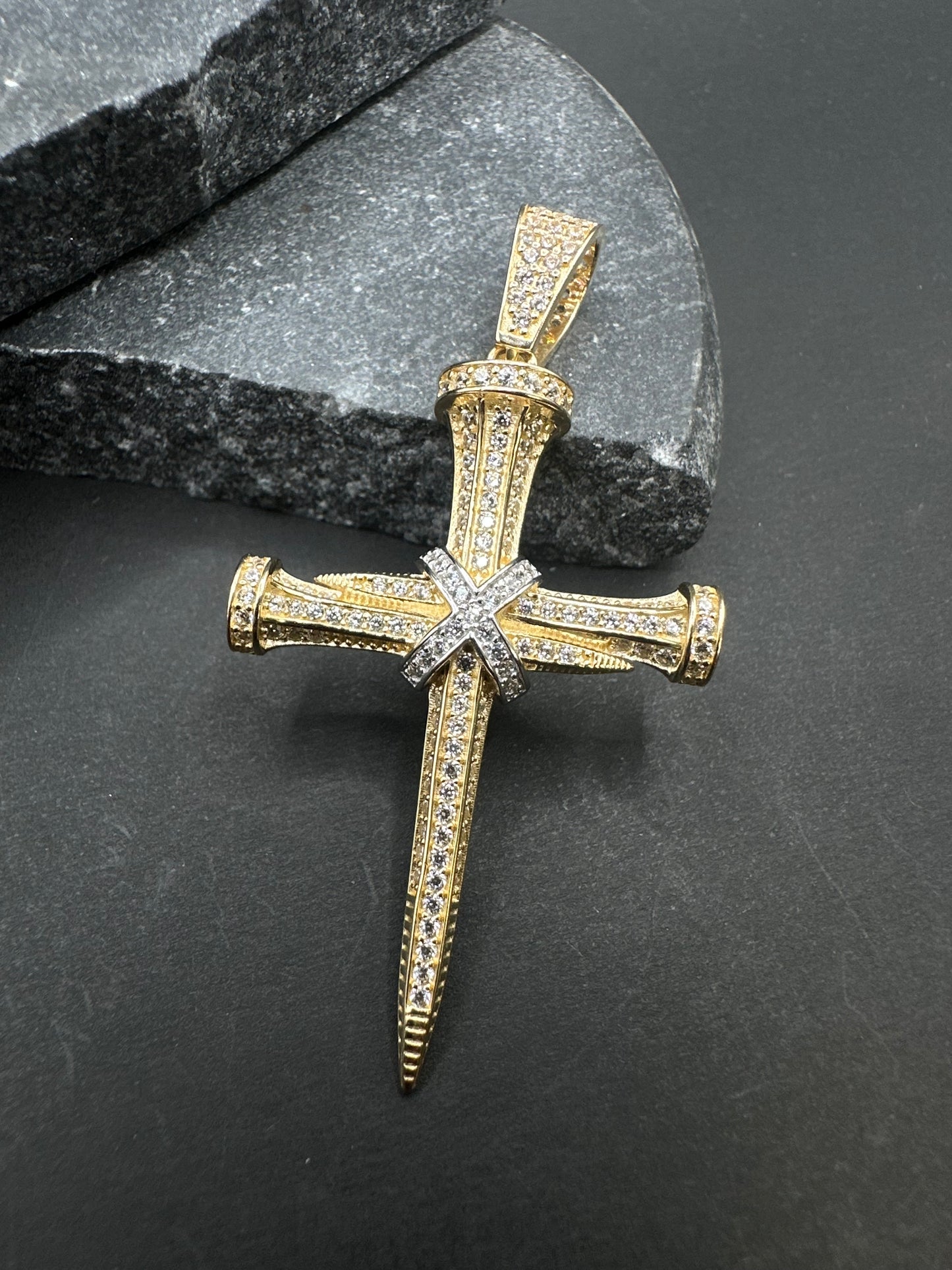 14K Gouden Spijker Kruis met Witgoud en Zirkonia
