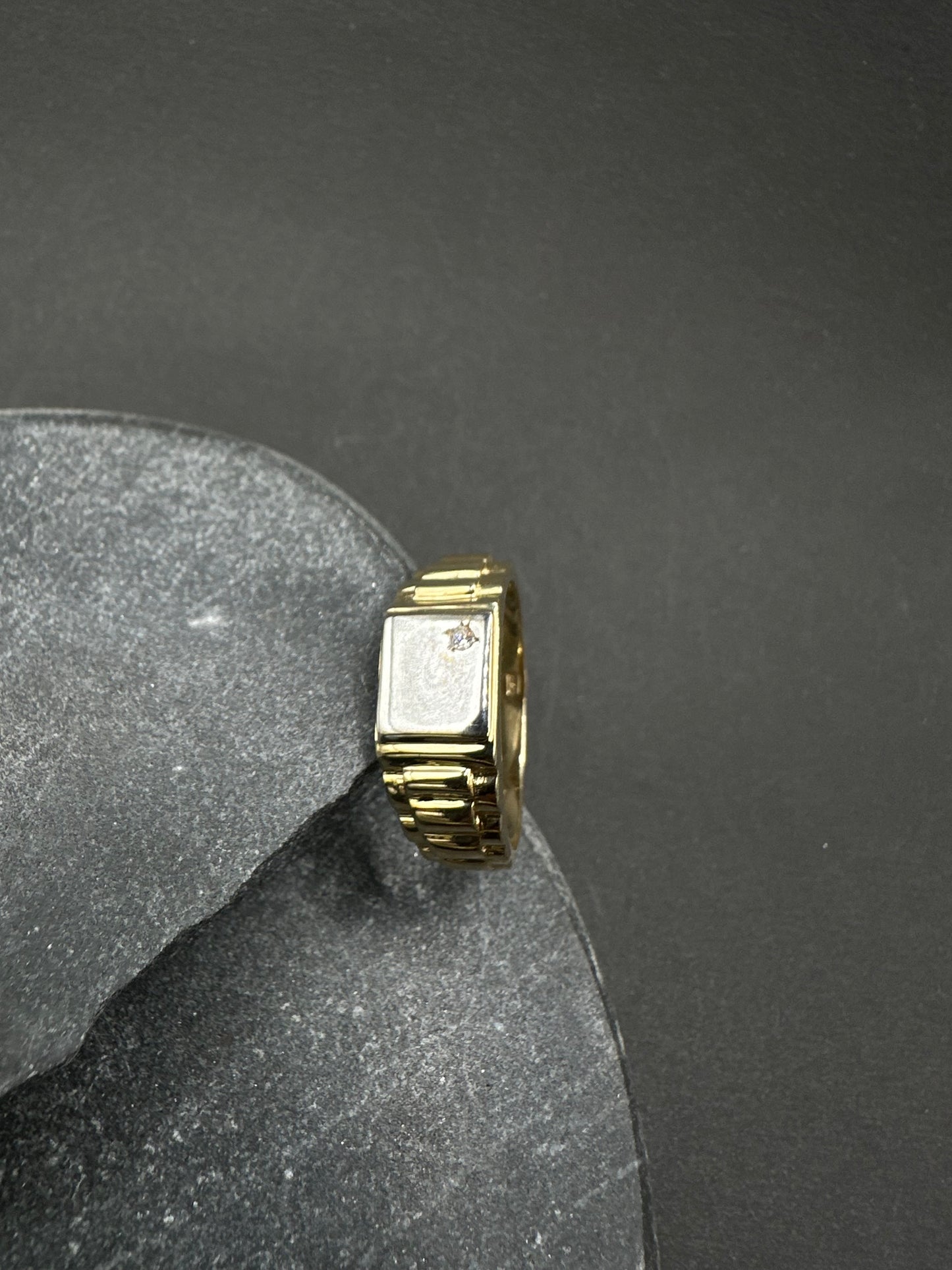 14K Gouden Zegelring met Zirkonia – Maat 20,5