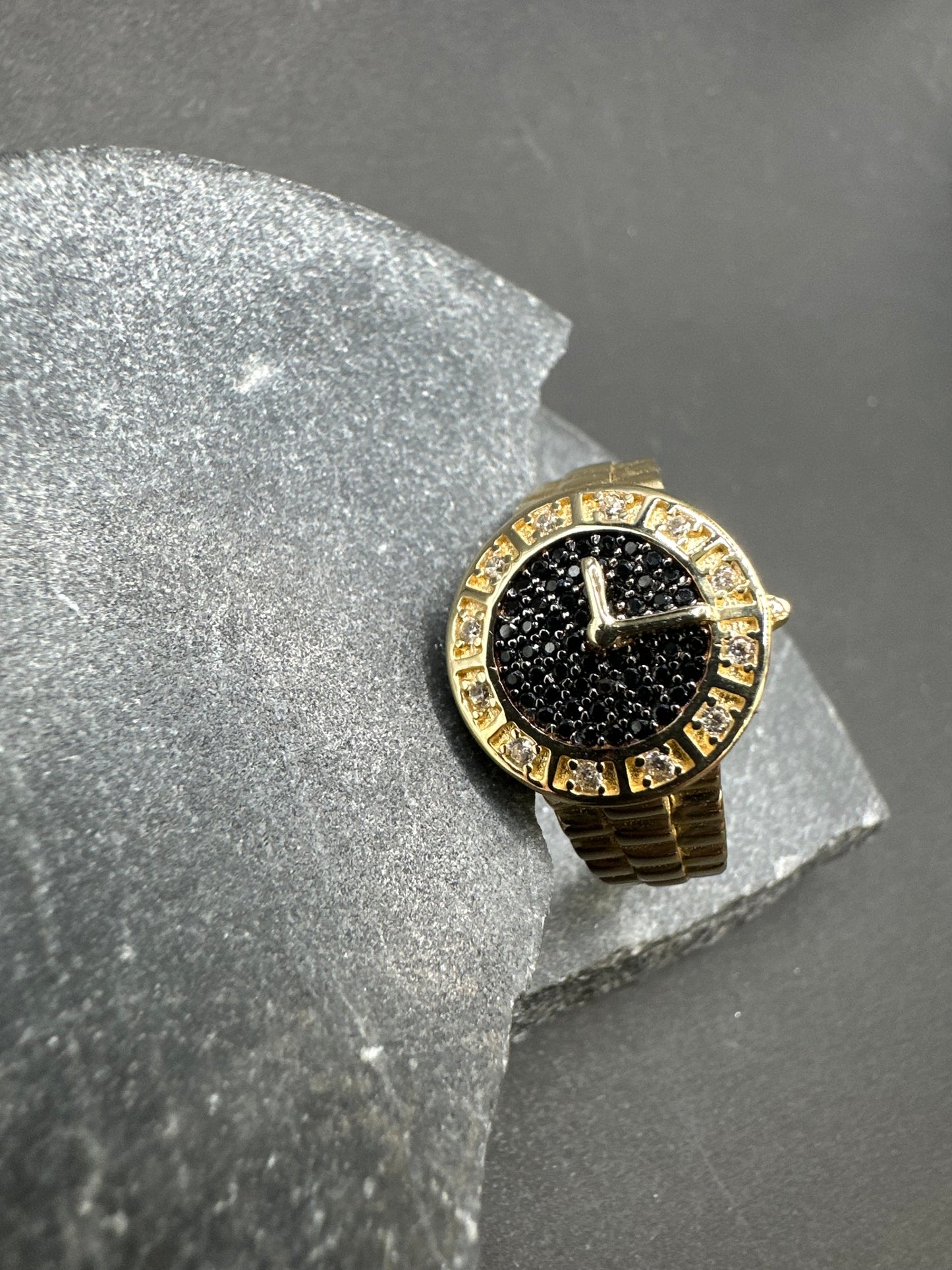 14K Gouden Klok Ring met Onyx – Maat 20,5
