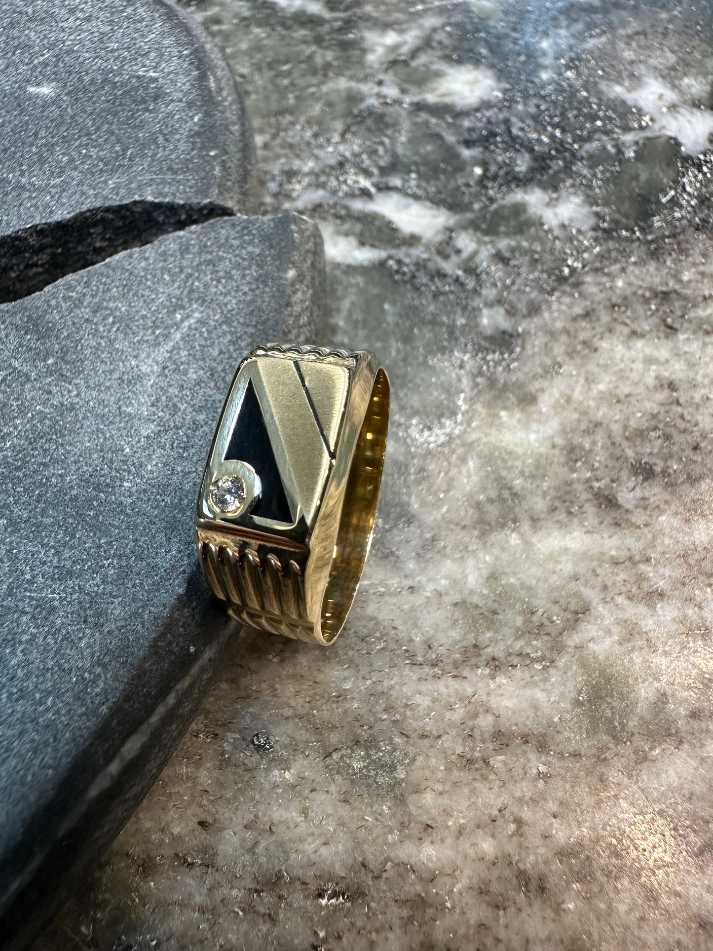 Prachtige 14K Gouden Ring met Onyx & Zirkonia