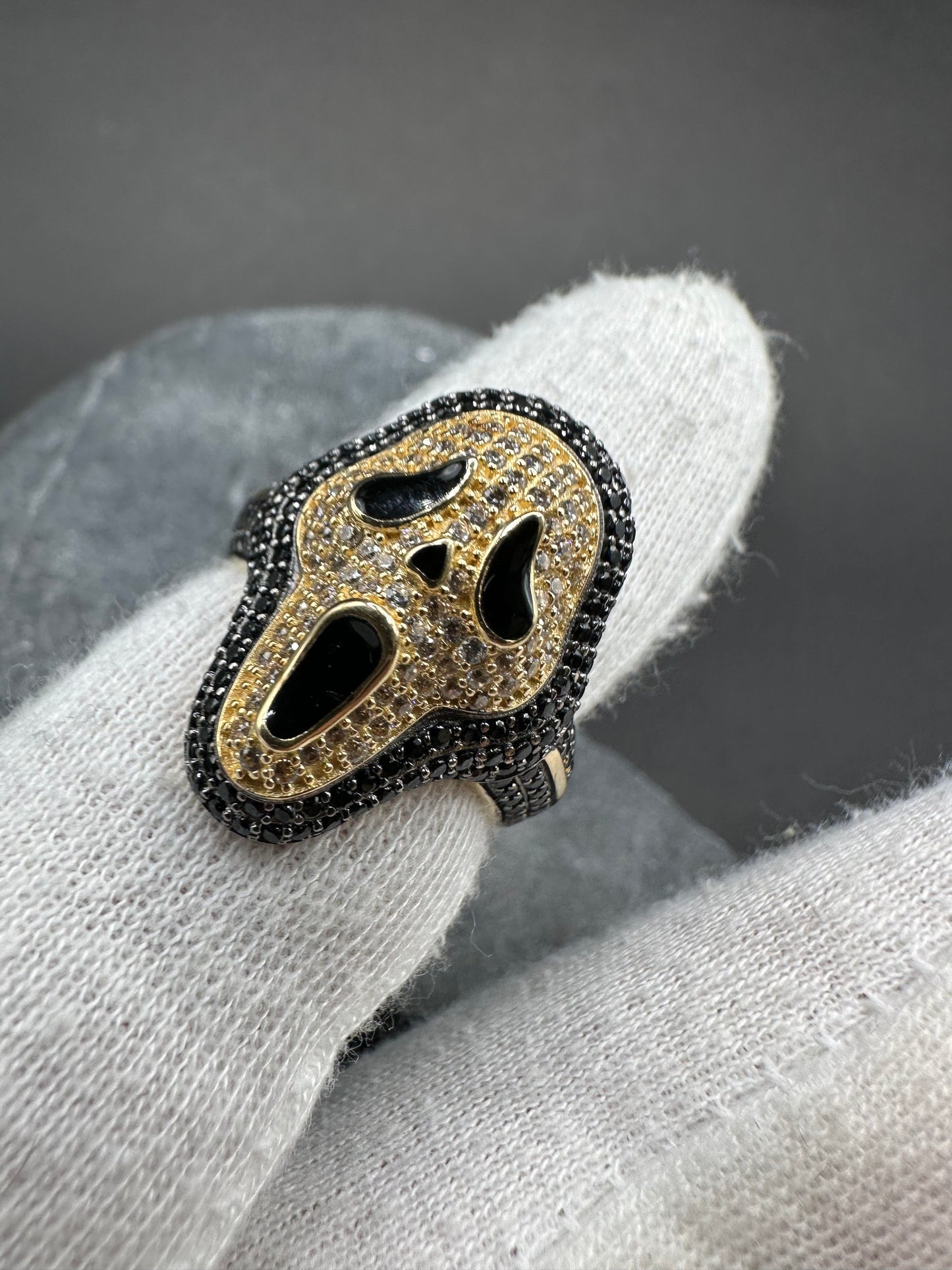 14K Gouden Scream Ring met Onyx en Zirkonia – Maat 18,5