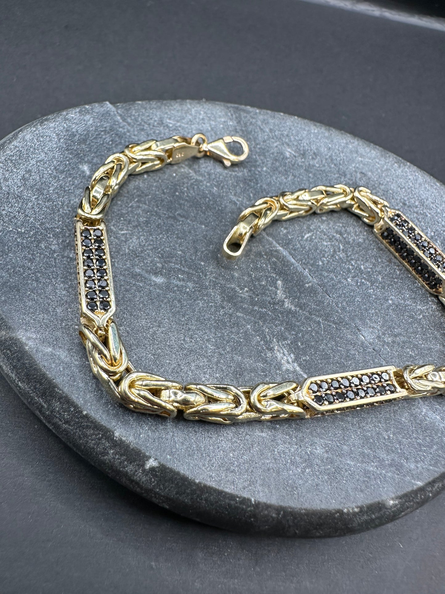 Schitterende 14K Gouden Koningsarmband met Natuurlijke Onyx Stenen – 22 cm