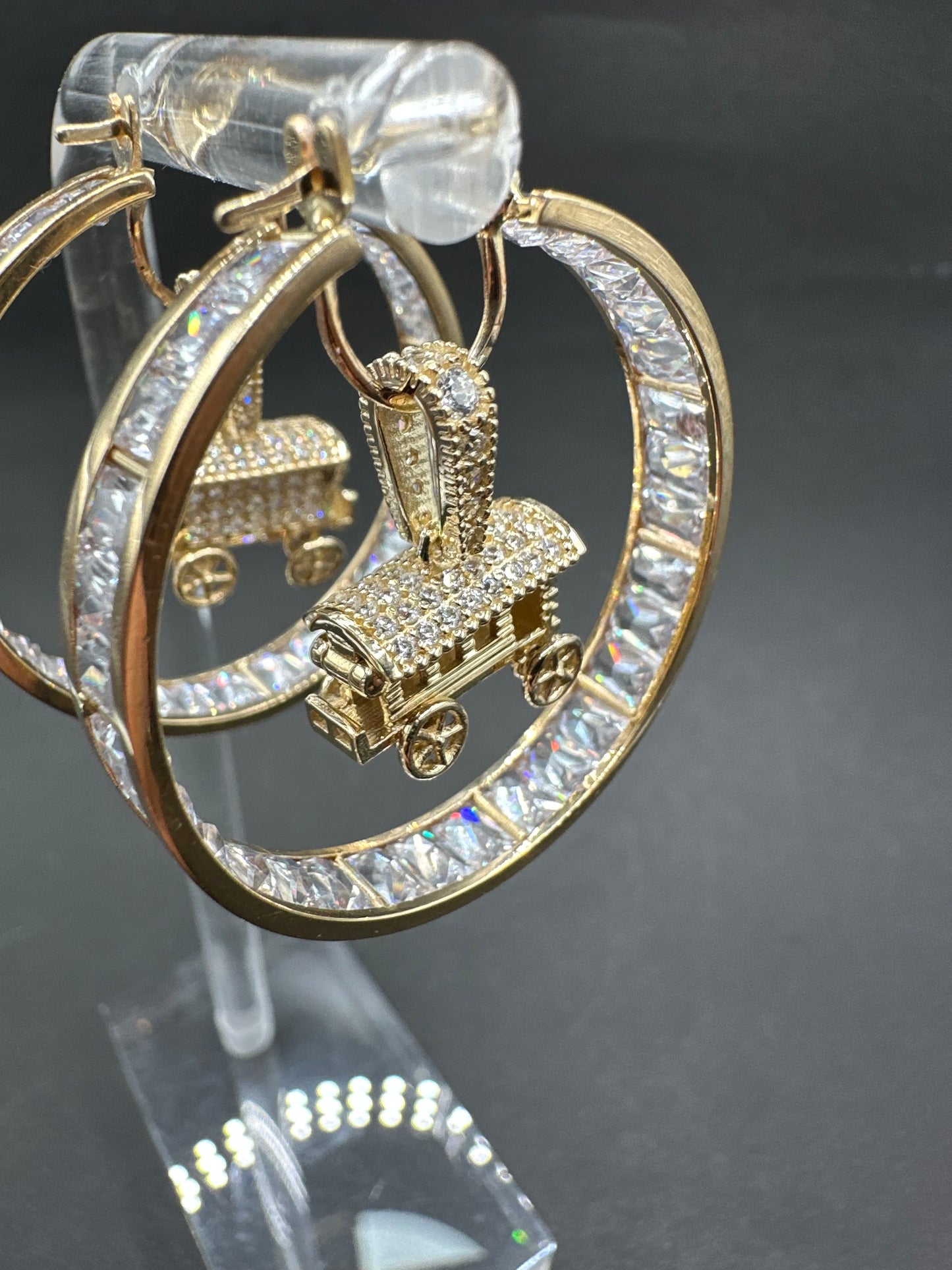 14K Gouden Woonwagen Oorbellen met Zirkonia – 34 mm