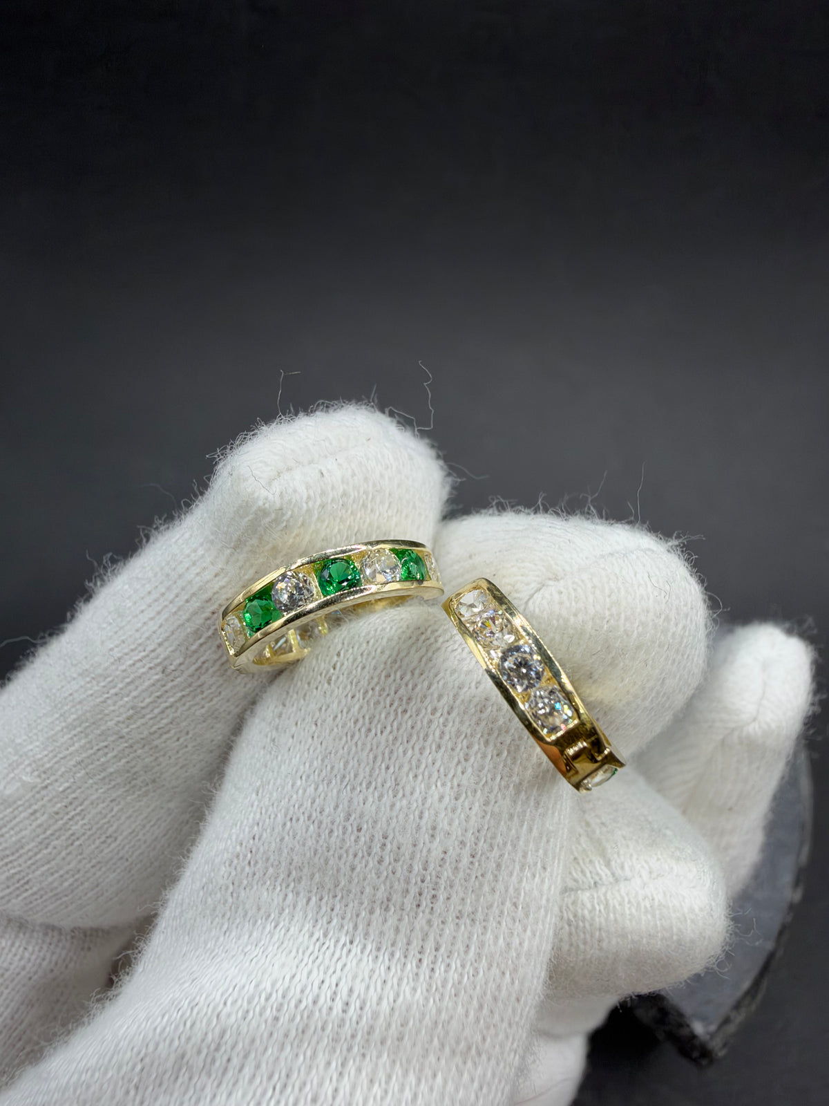 14K Gouden Oorbellen met Zirkonia en Edelsteen – Ø 12 mm – 2,6 mm Breed
