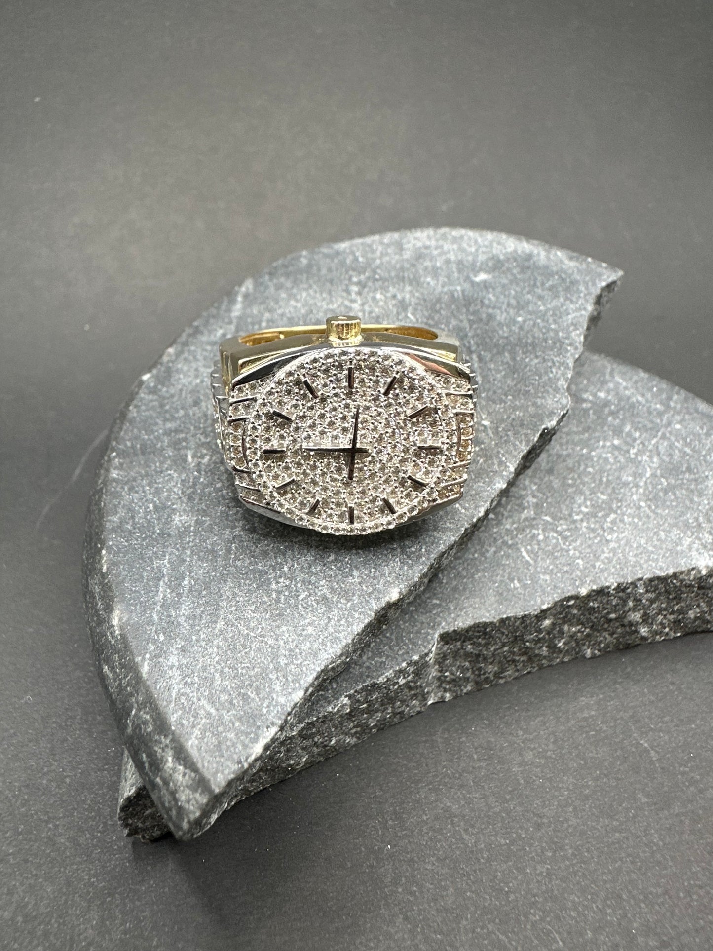 14K Gouden Iced Klok Ring met Zirkonia – Maat 20,5
