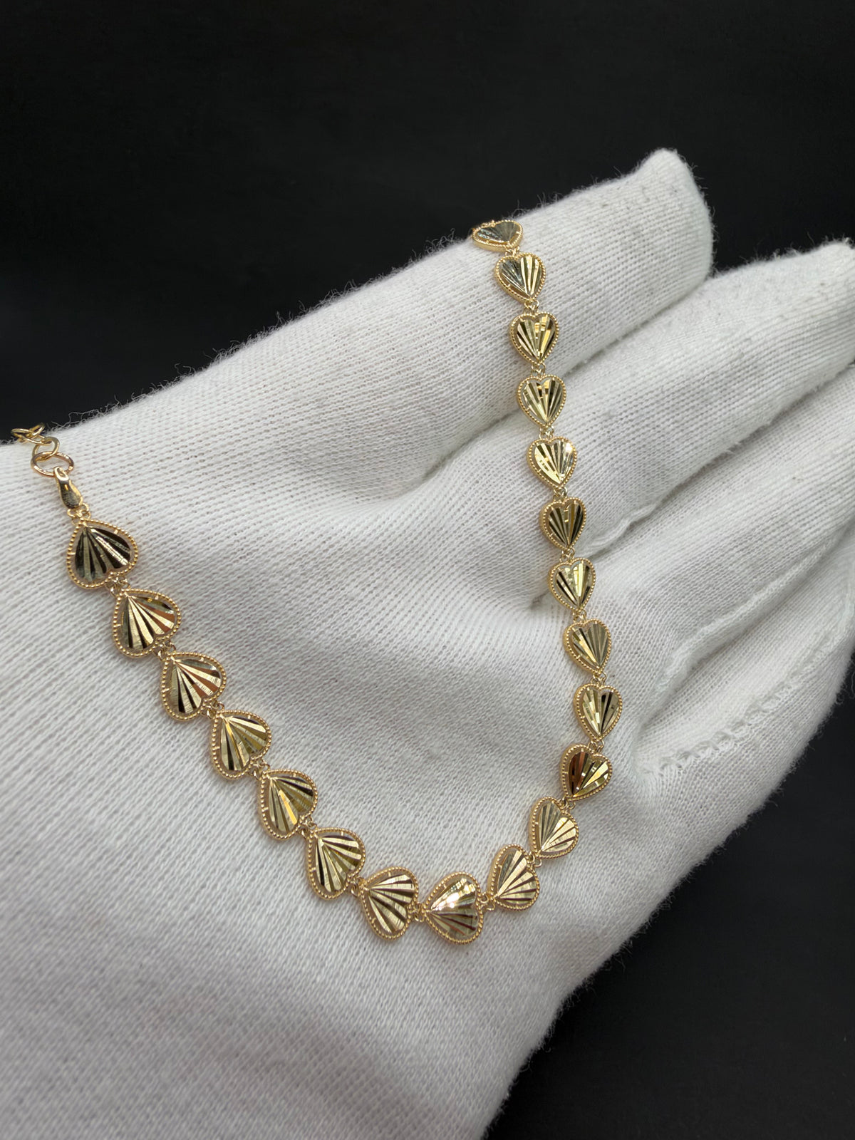 14K Gouden Hartjesarmband met Diamond Cut Bewerking – 6,6 mm