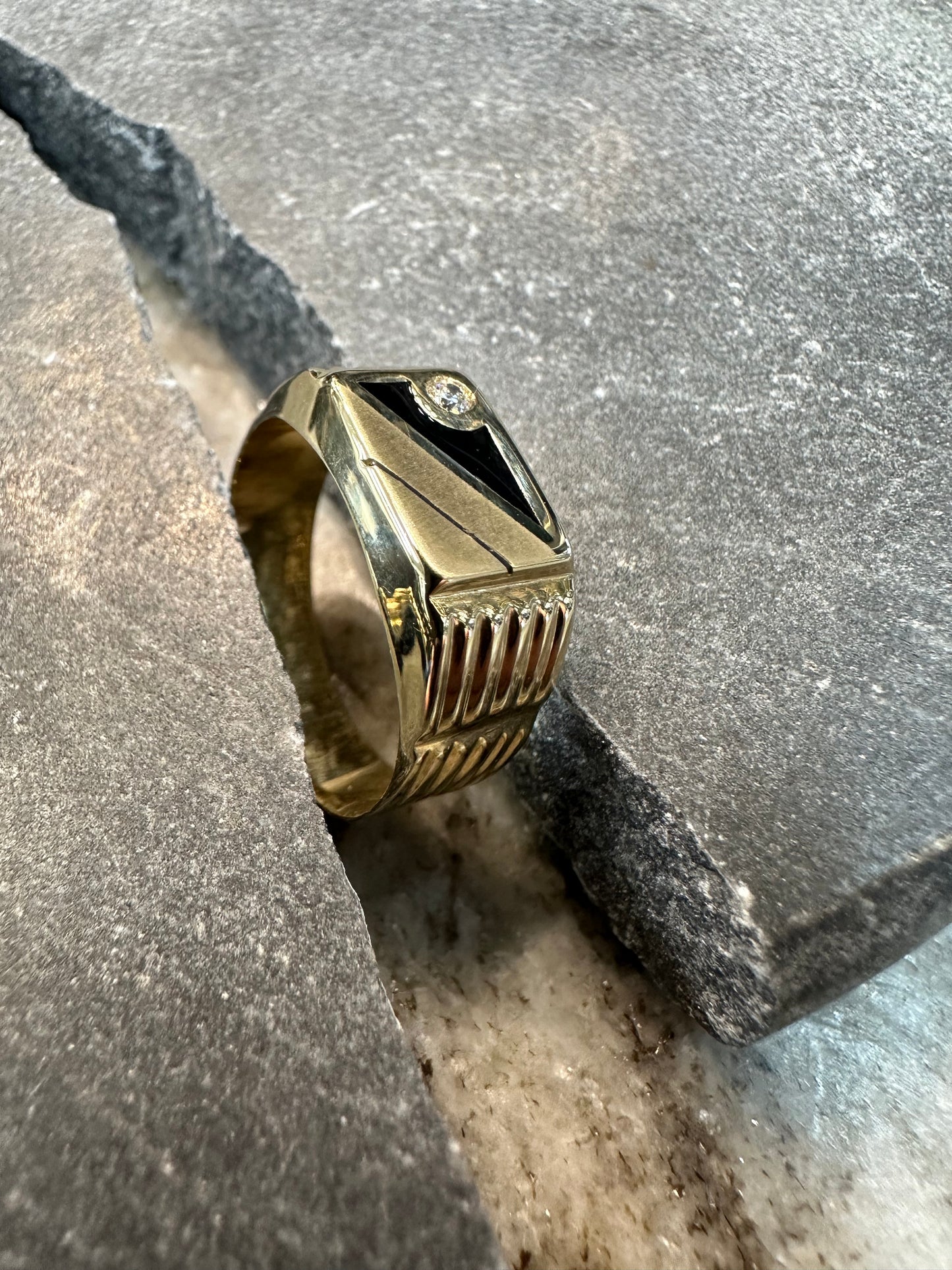Prachtige 14K Gouden Ring met Onyx & Zirkonia