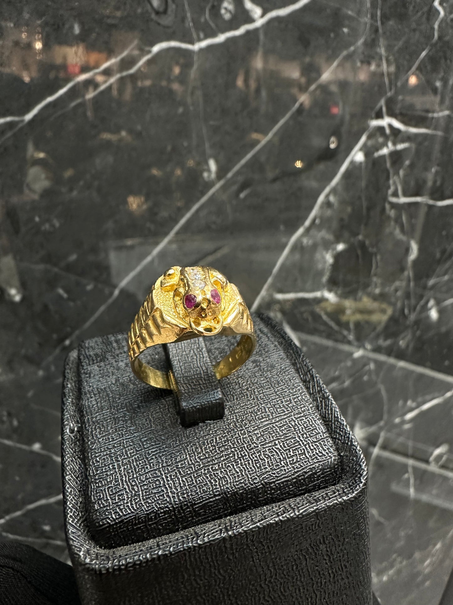 22K Gouden Kikker Ring met Robijn en Briljanten – Maat 21,5