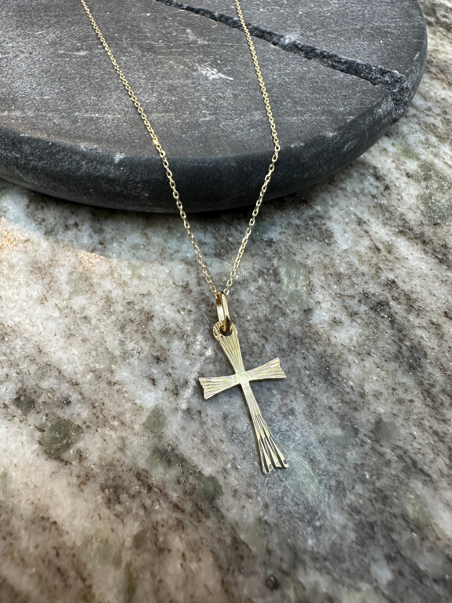 14K Gouden Ketting met Kruishanger