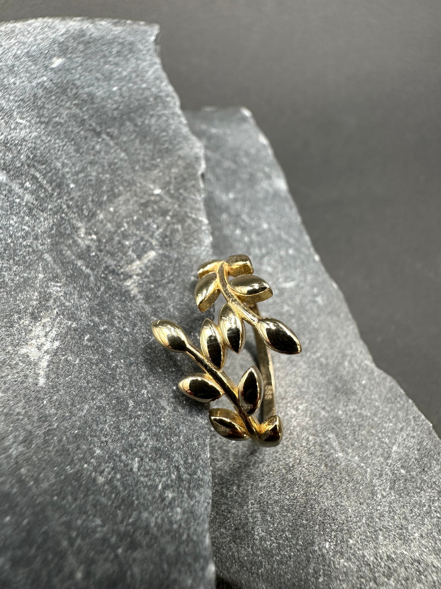 14K Gouden Bladeren Ring