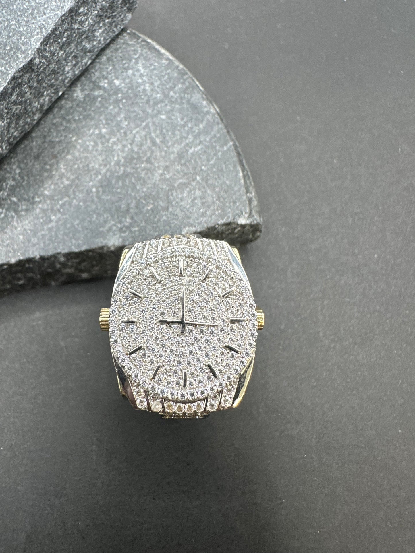 14K Gouden Iced Klok Ring met Zirkonia – Maat 20,5
