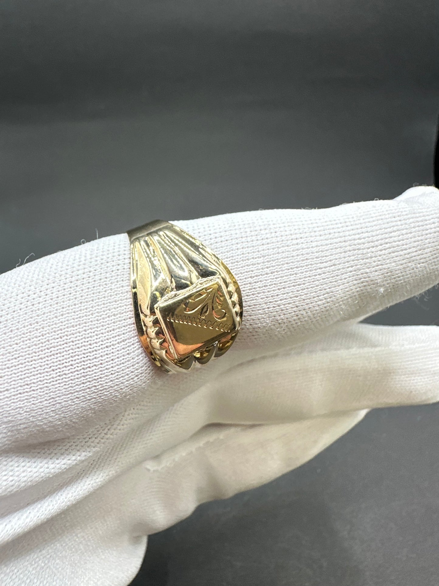14K Gouden Zegelring met Gravure – Maat 20,5