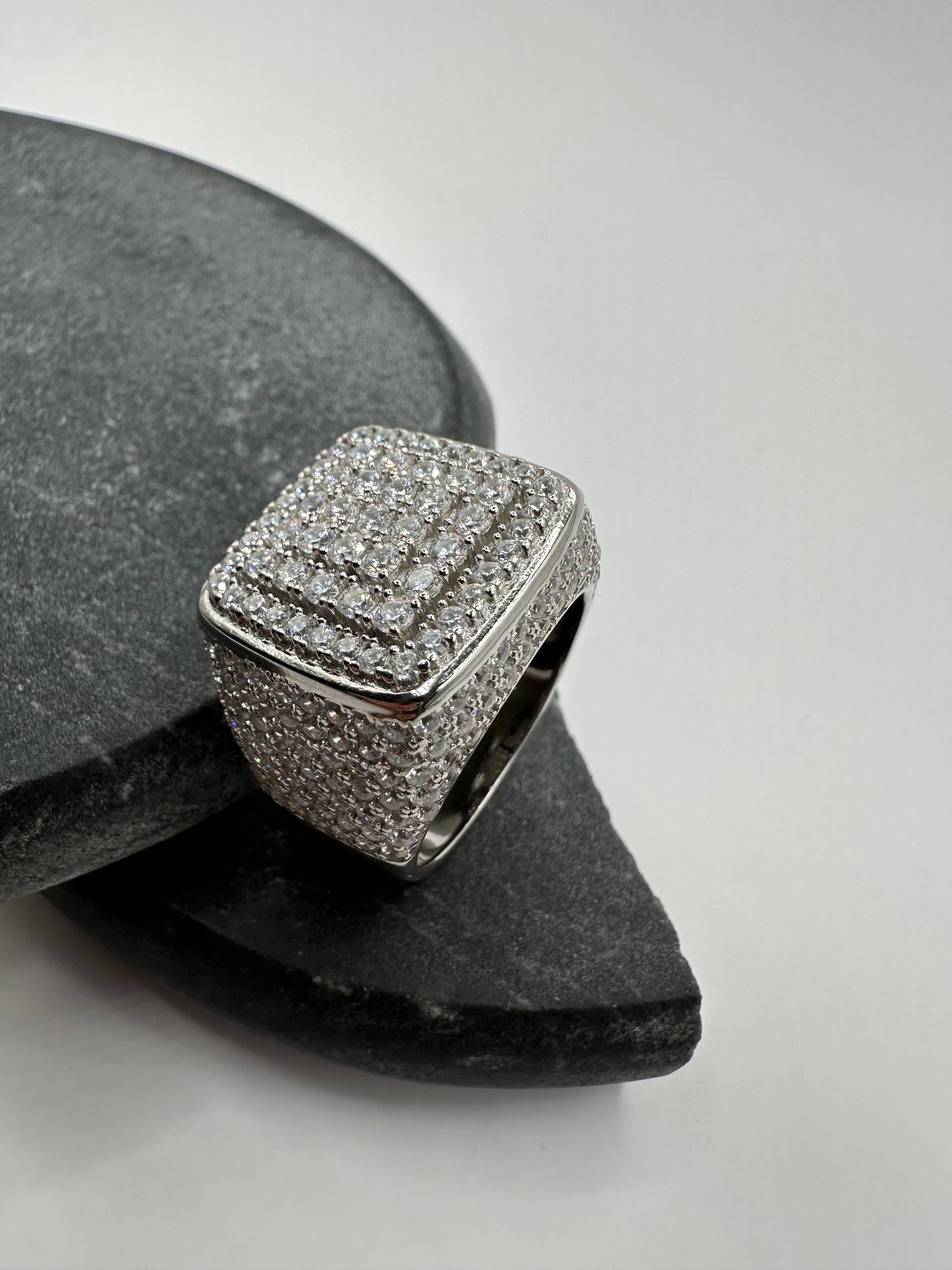 Prachtige 925 Zilveren Iced Ring – Maat 19,5 | Zirkonia | Luxe & Sprankelend