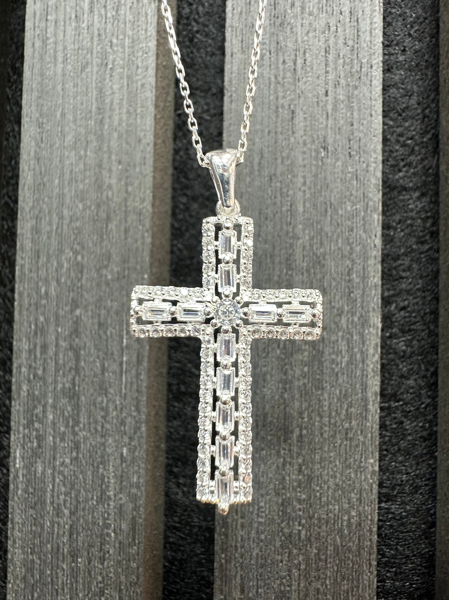 Prachtige 925 zilveren ketting met kruishanger