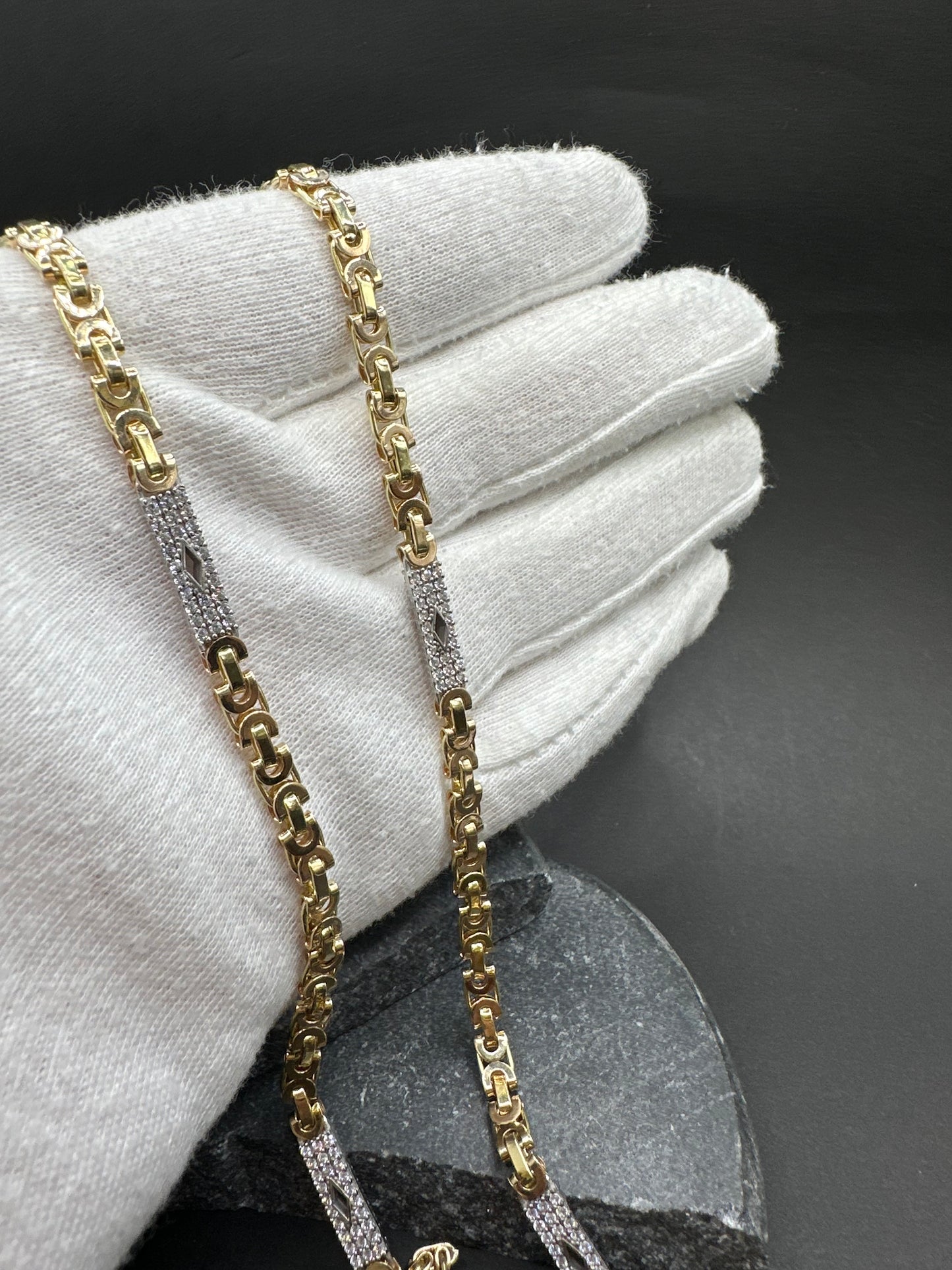 14K Gouden Massieve Platte Koningsketting met Iced Ruitjes – 70 cm