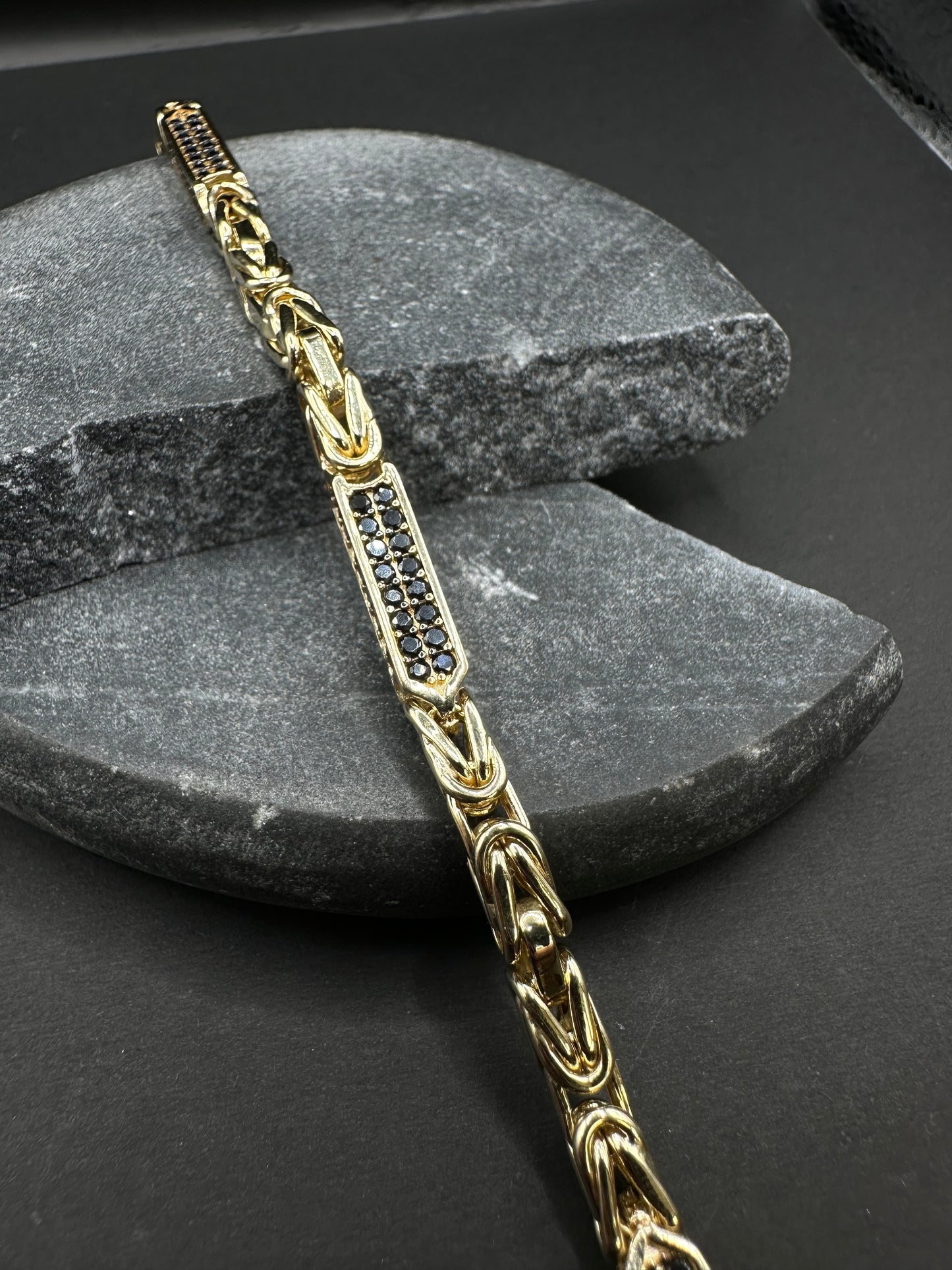 Schitterende 14K Gouden Koningsarmband met Natuurlijke Onyx Stenen – 22 cm