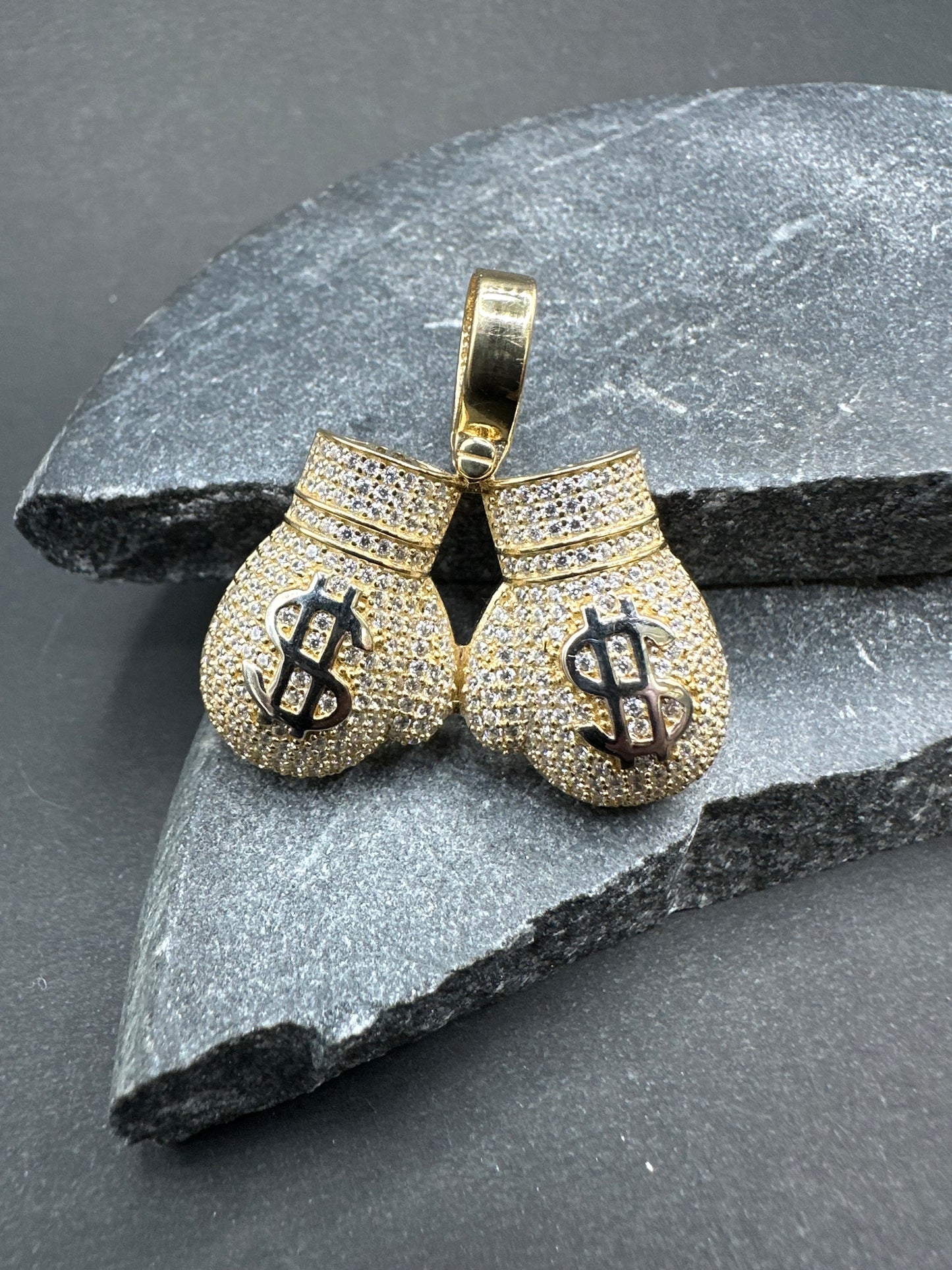 14K Gouden Dollar Bokshandschoenen Hanger met Zirkonia