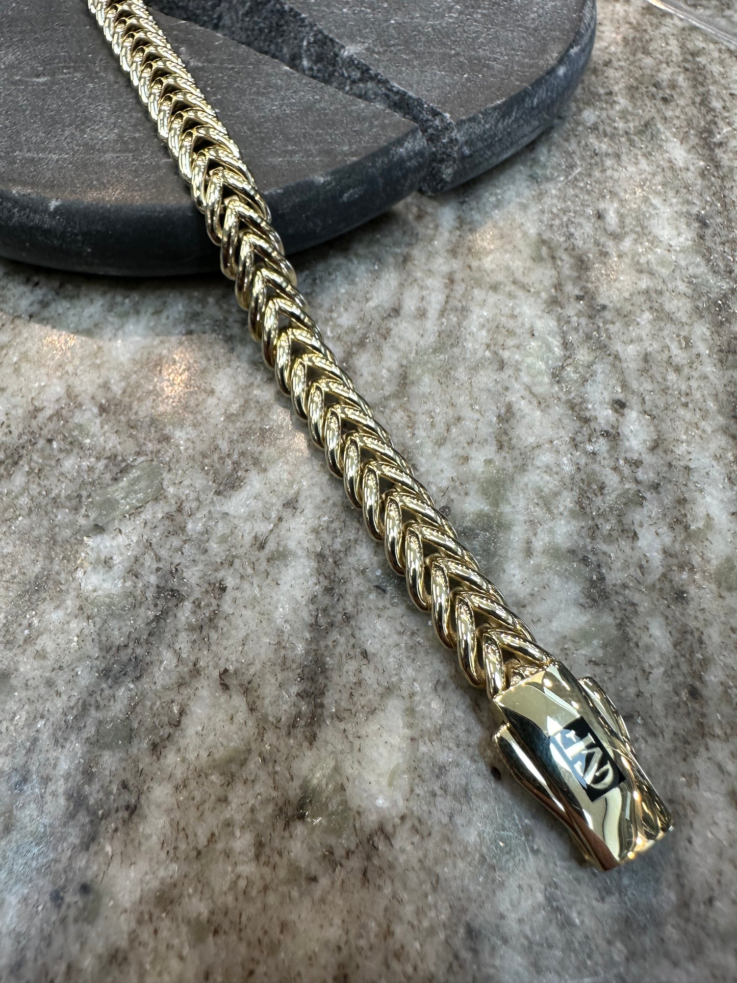 Prachtige 14K Gouden Gevlochten Armband – 20,5 cm | 8,7 mm | Elegant & Luxe