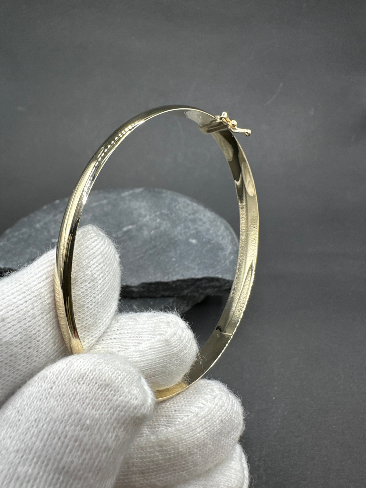 14K Gouden Klassieke Gladde Slavenarmband met Veersysteem – 61,1 mm – 6 mm