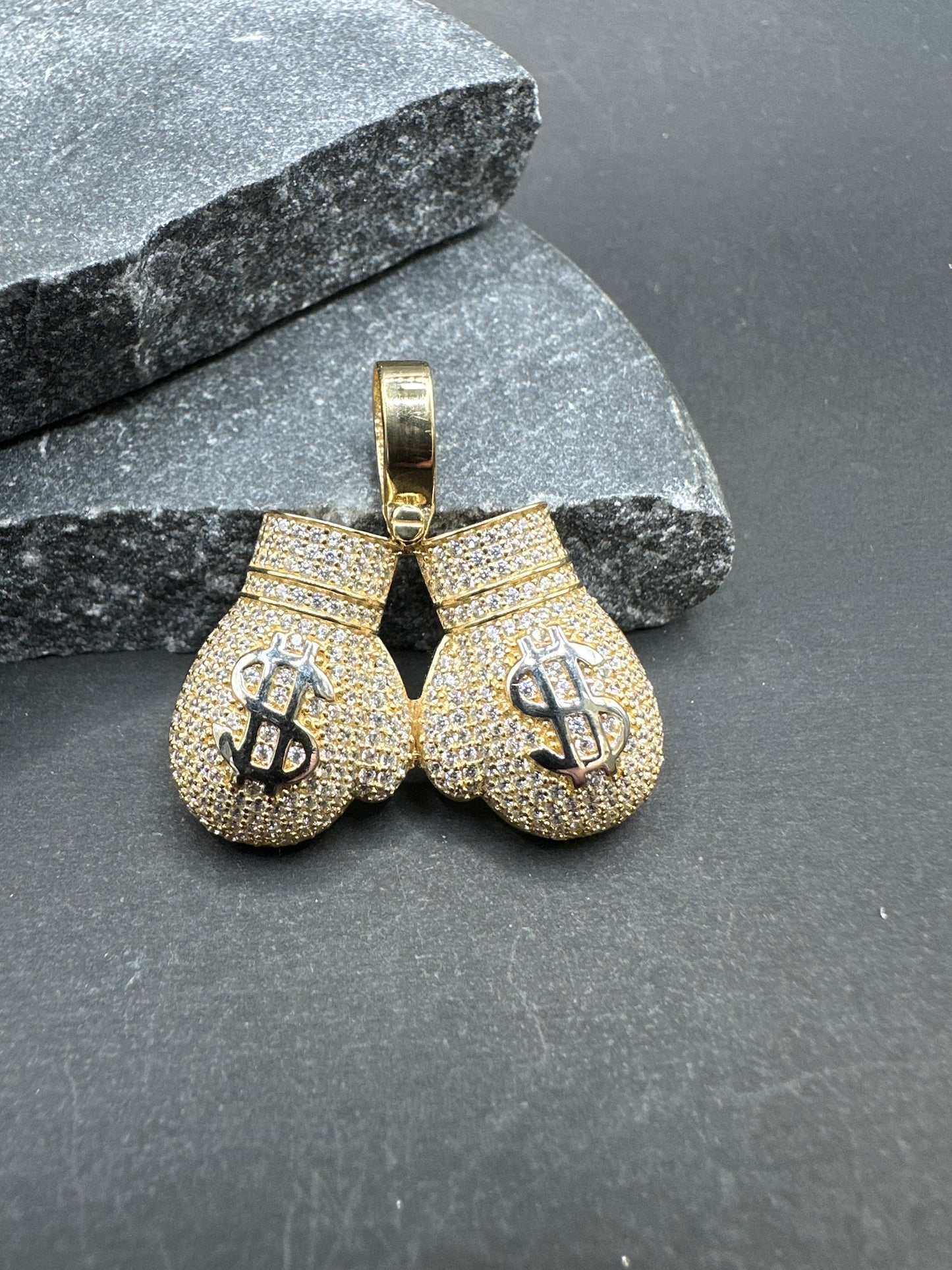 14K Gouden Dollar Bokshandschoenen Hanger met Zirkonia