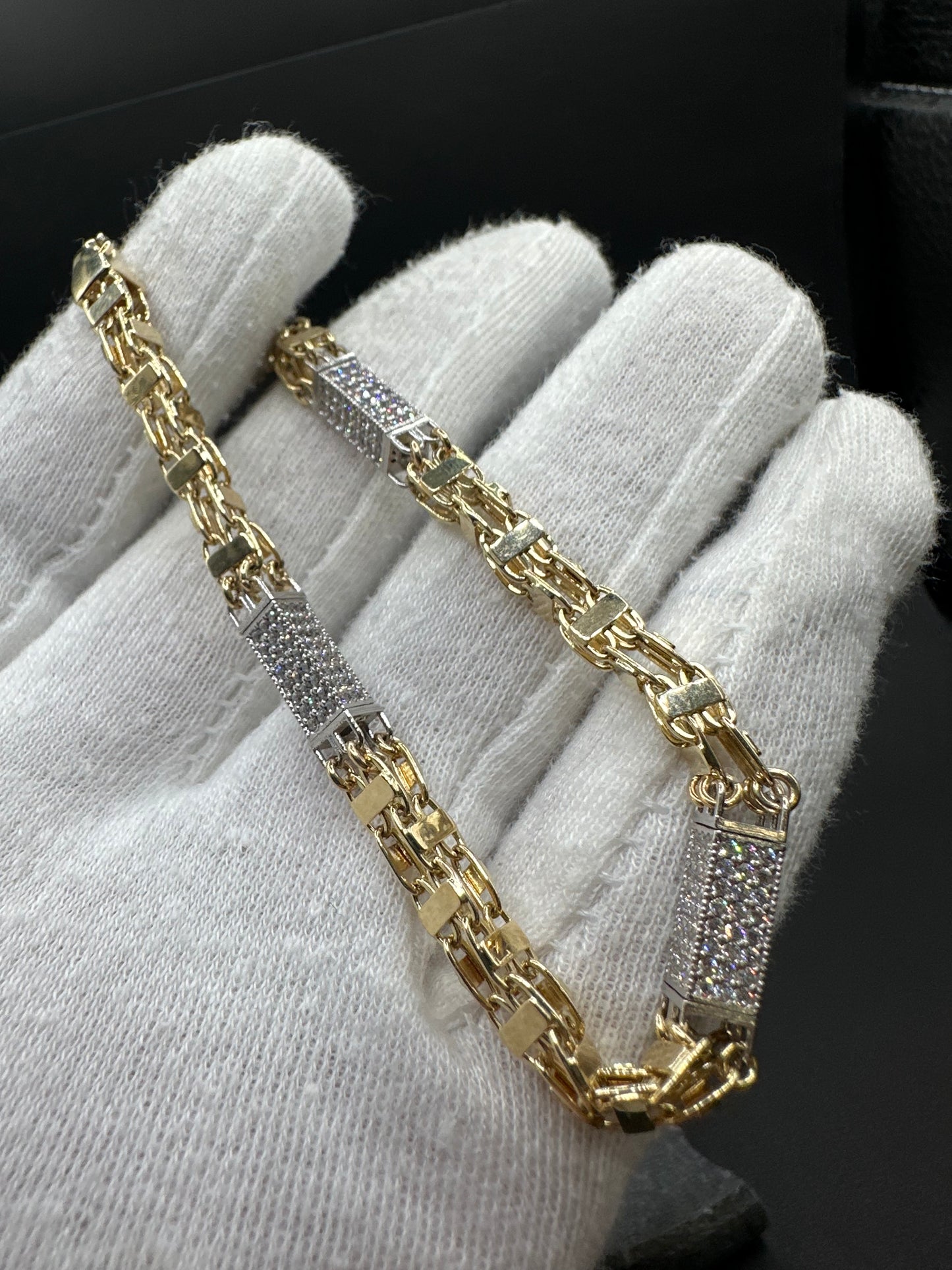 14K Gouden Iced Magnum Armband met Zirkonia – 22 cm