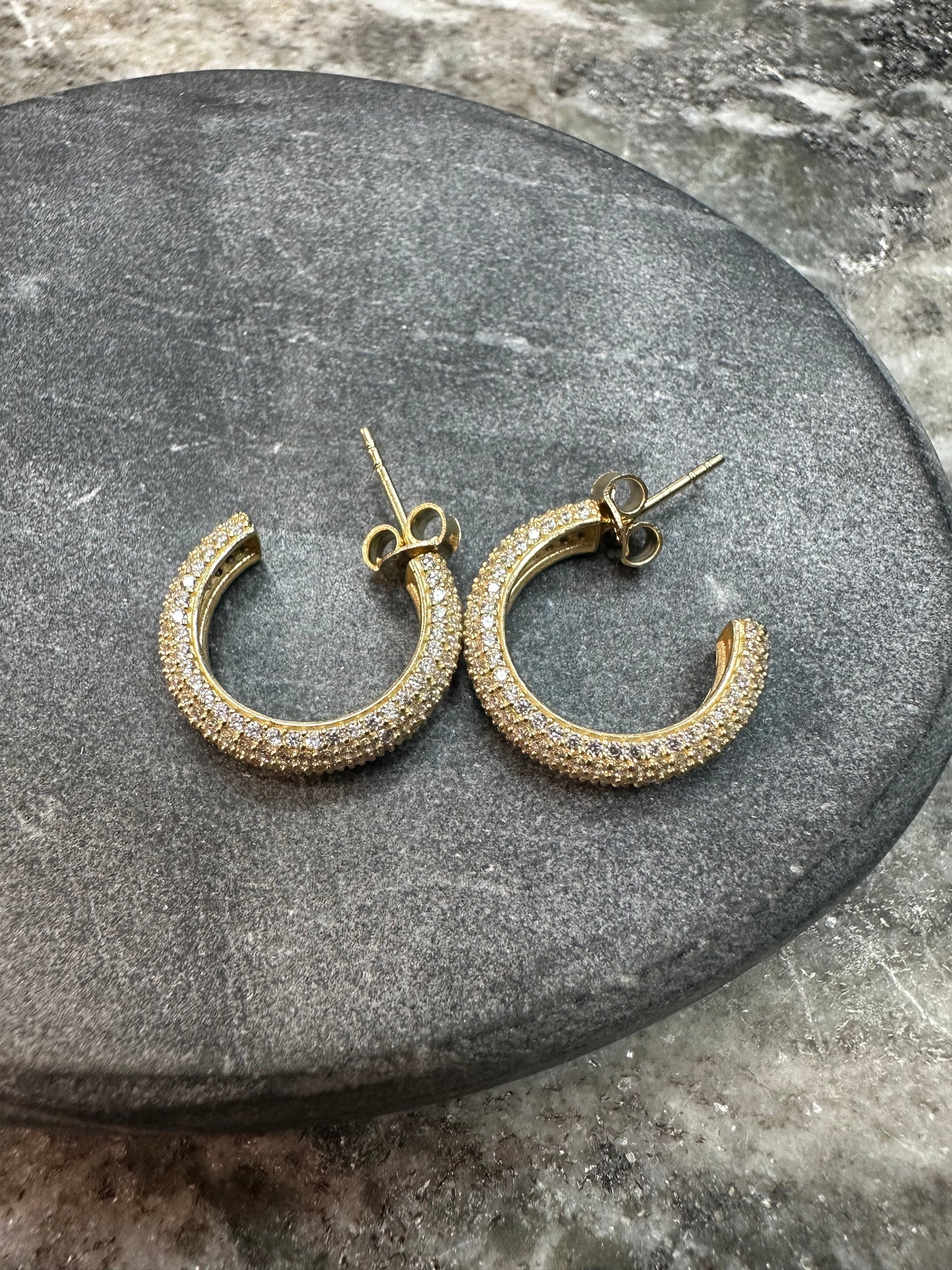14K Gouden Oorbellen met Zirkonia – 19,4 mm