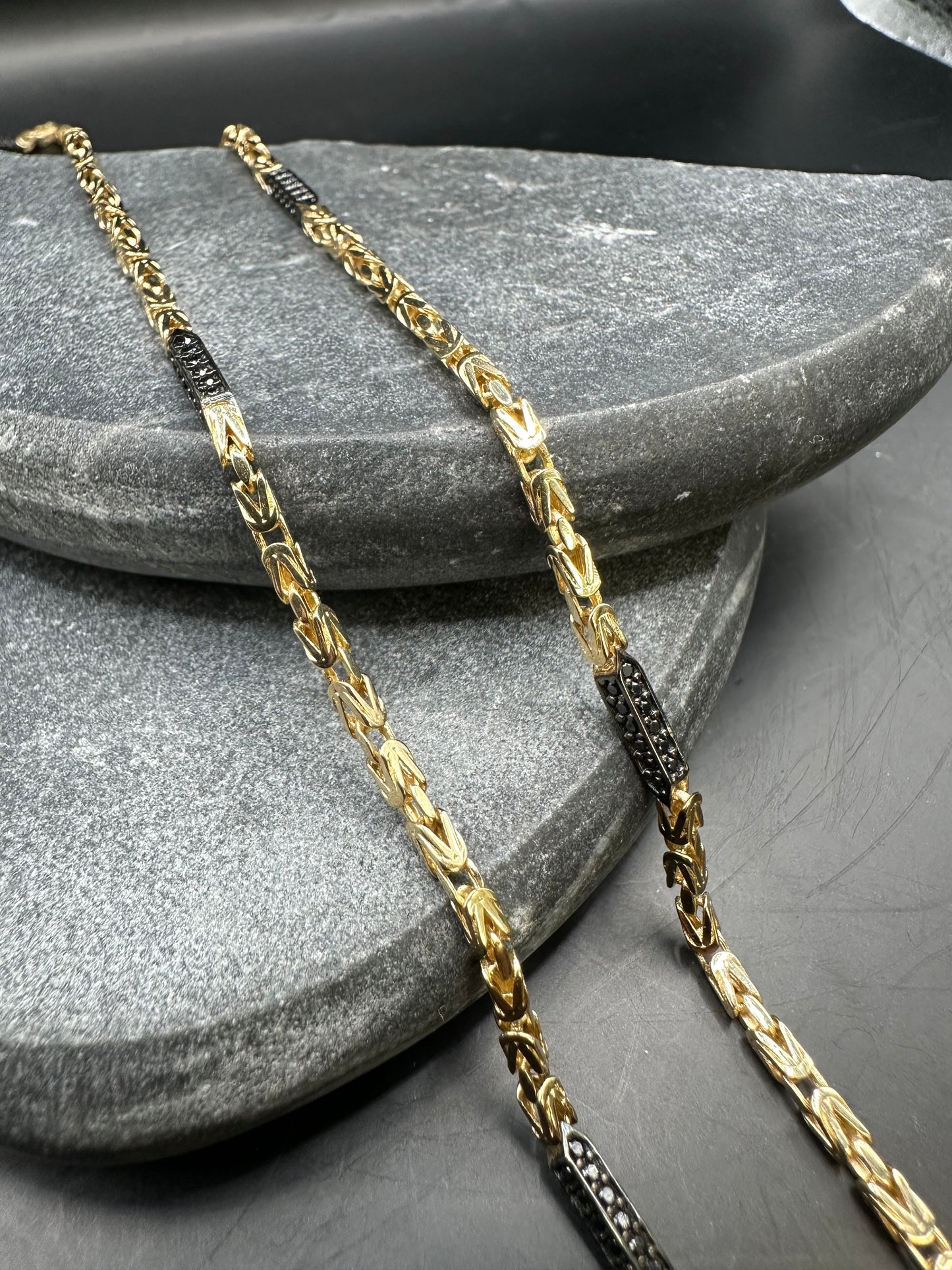 14K Gouden Massieve Koningsketting met Onyx Stenen – 2,1 mm