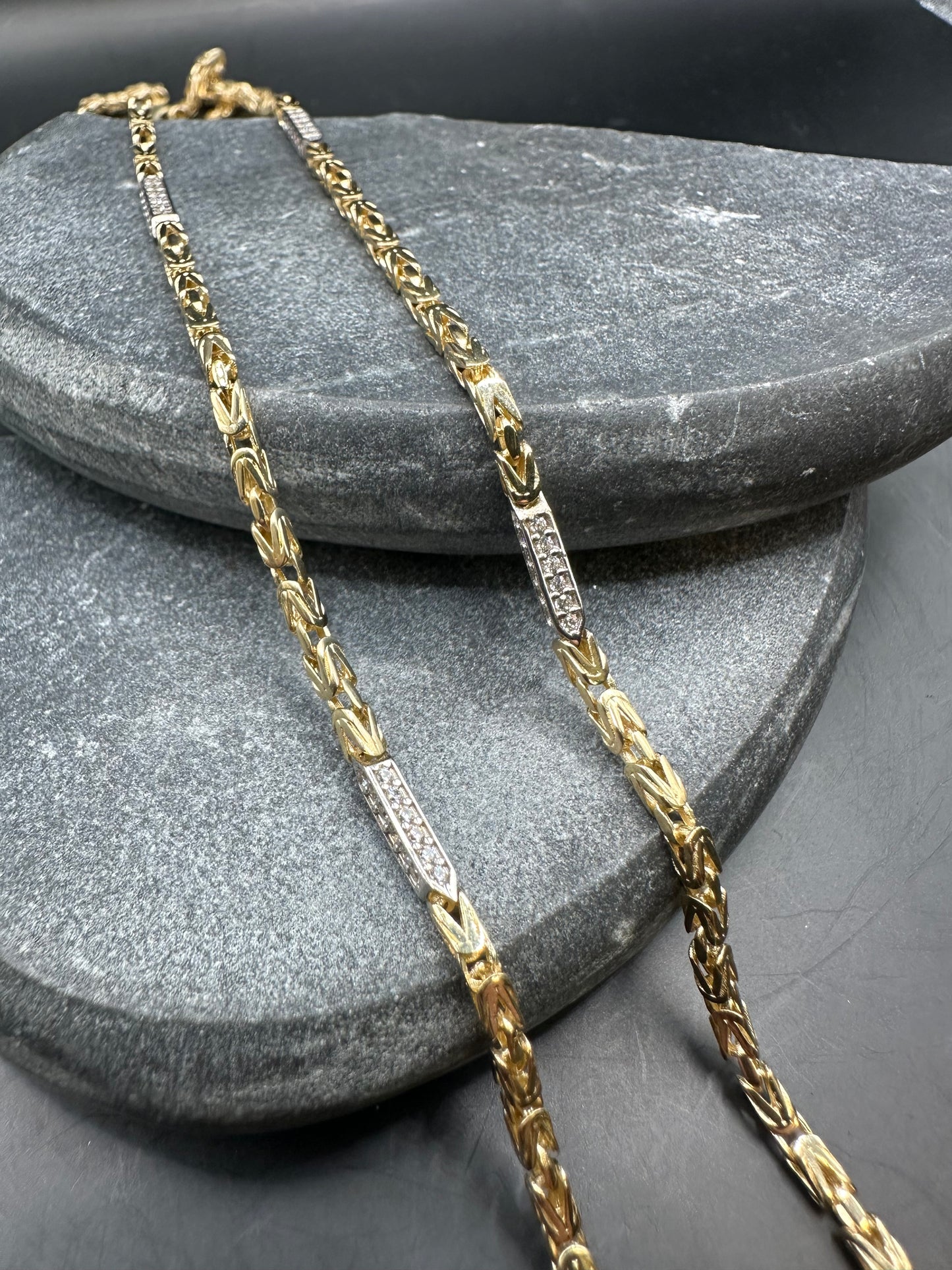 14K Gouden Massieve Koningsketting met Zirkonia Stenen – 60 cm
