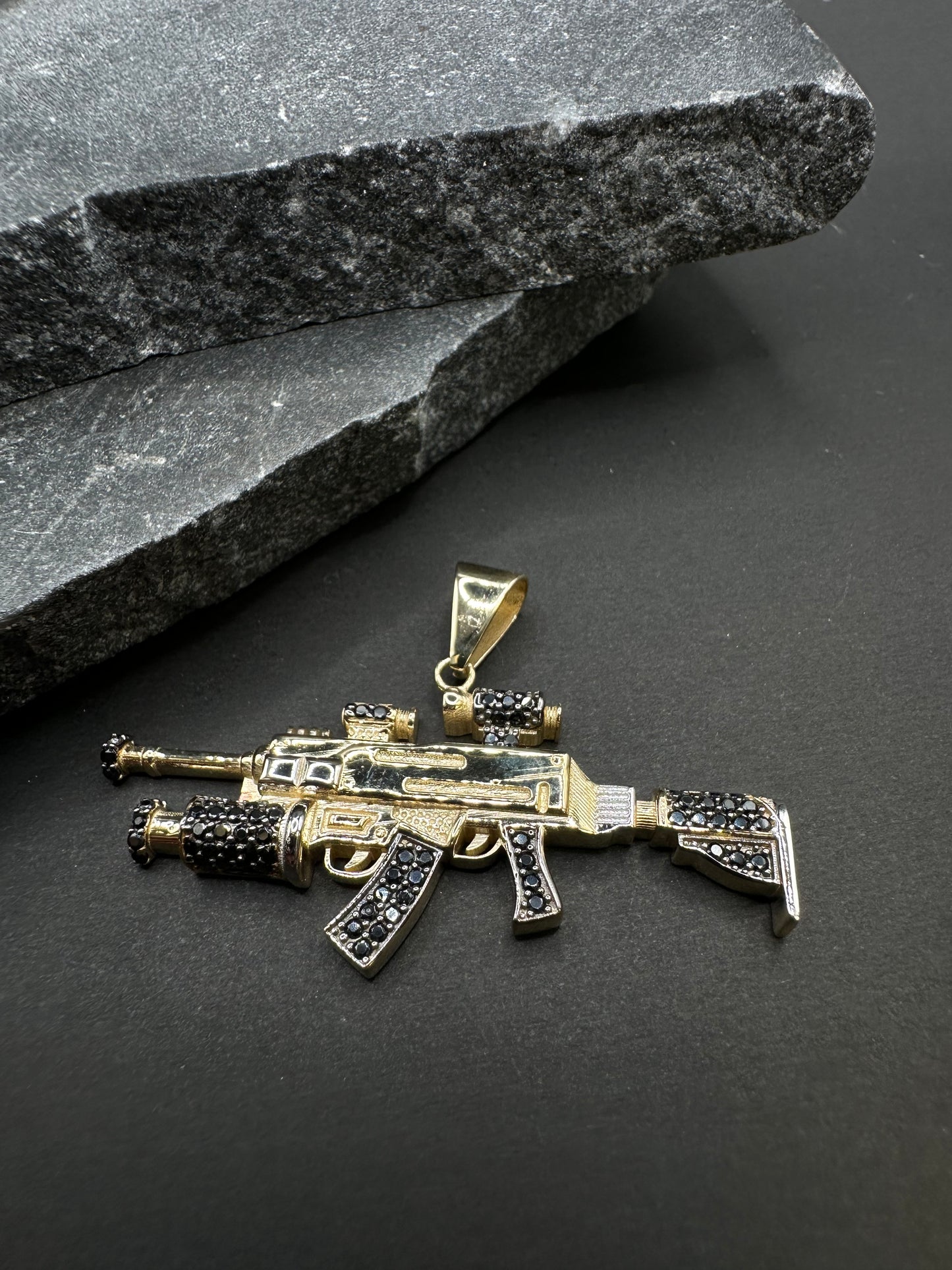 14K Gouden Hanger met Natuurlijke Onyx Stenen – 50 mm