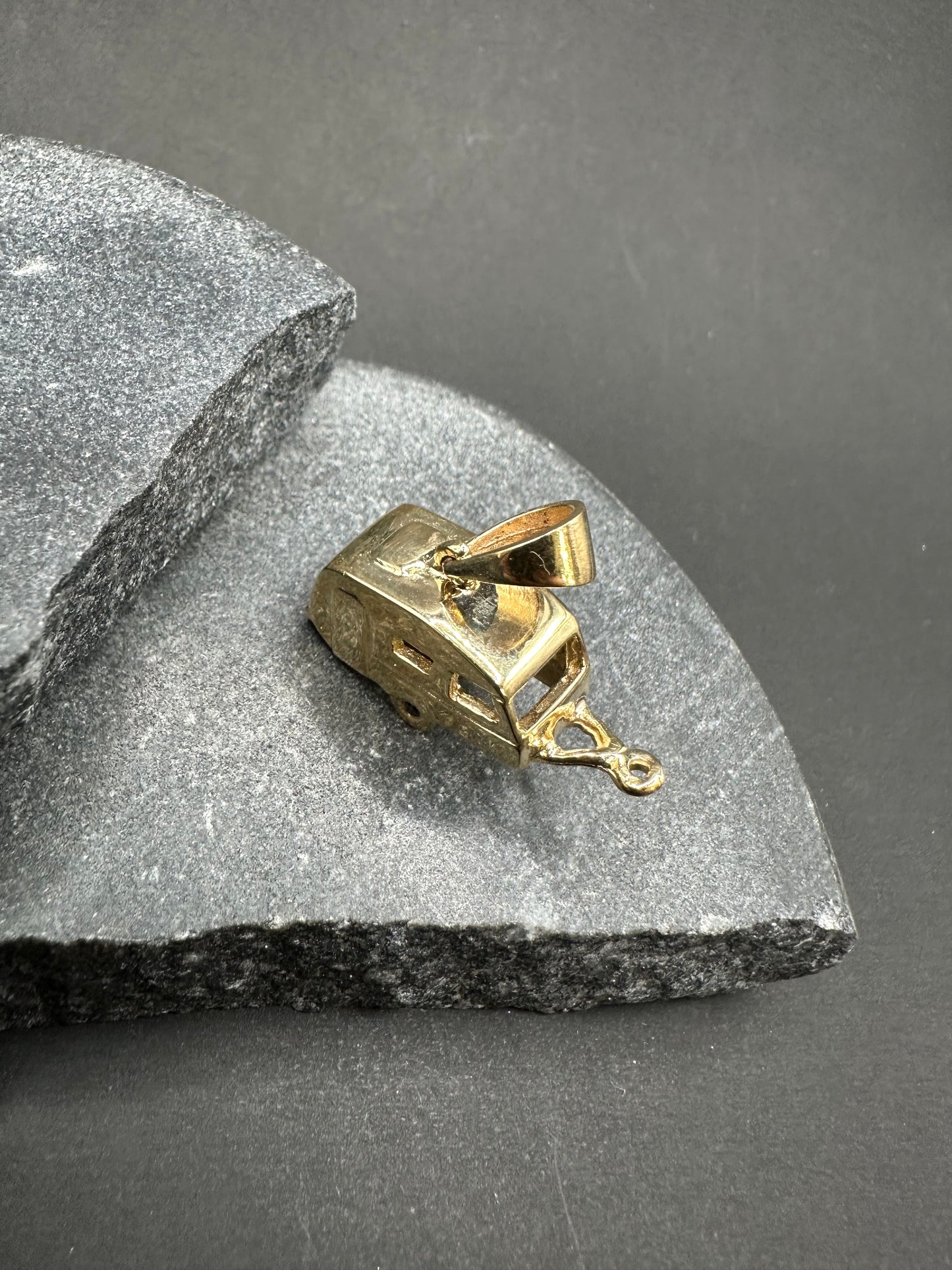 14K Gouden Caravan Hanger met Edelstenen