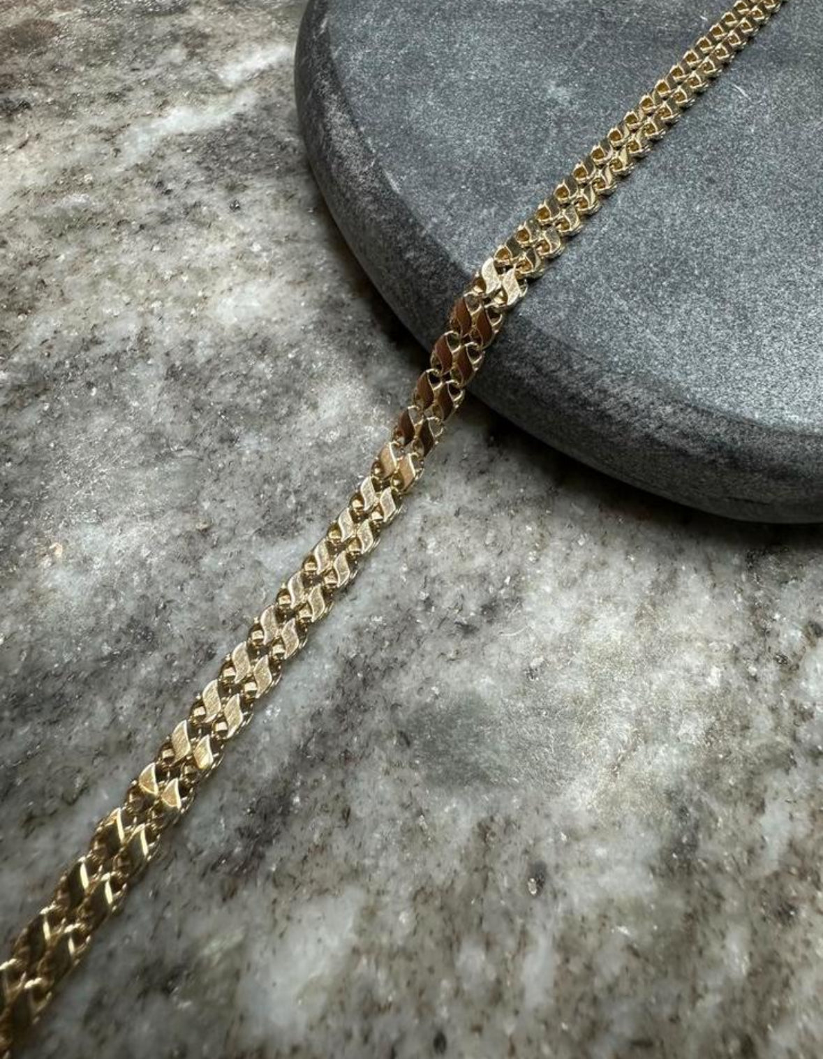 Prachtige 14K Gouden Platte Schakel Armband – 4,5 mm | 19 cm | Tijdloze Luxe